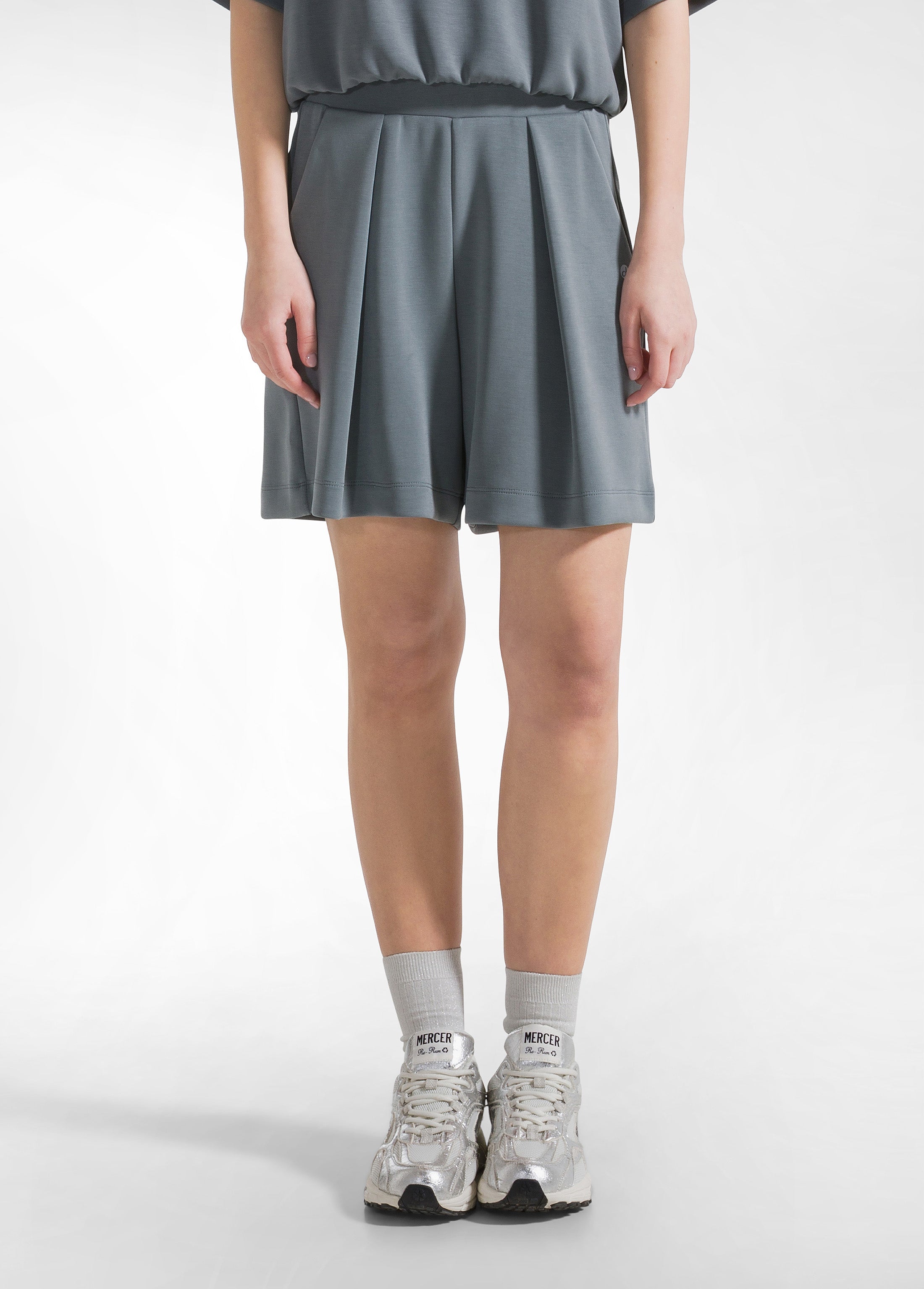 deha-shorts-plissettati-in-modal-soft-touch-verde image 2