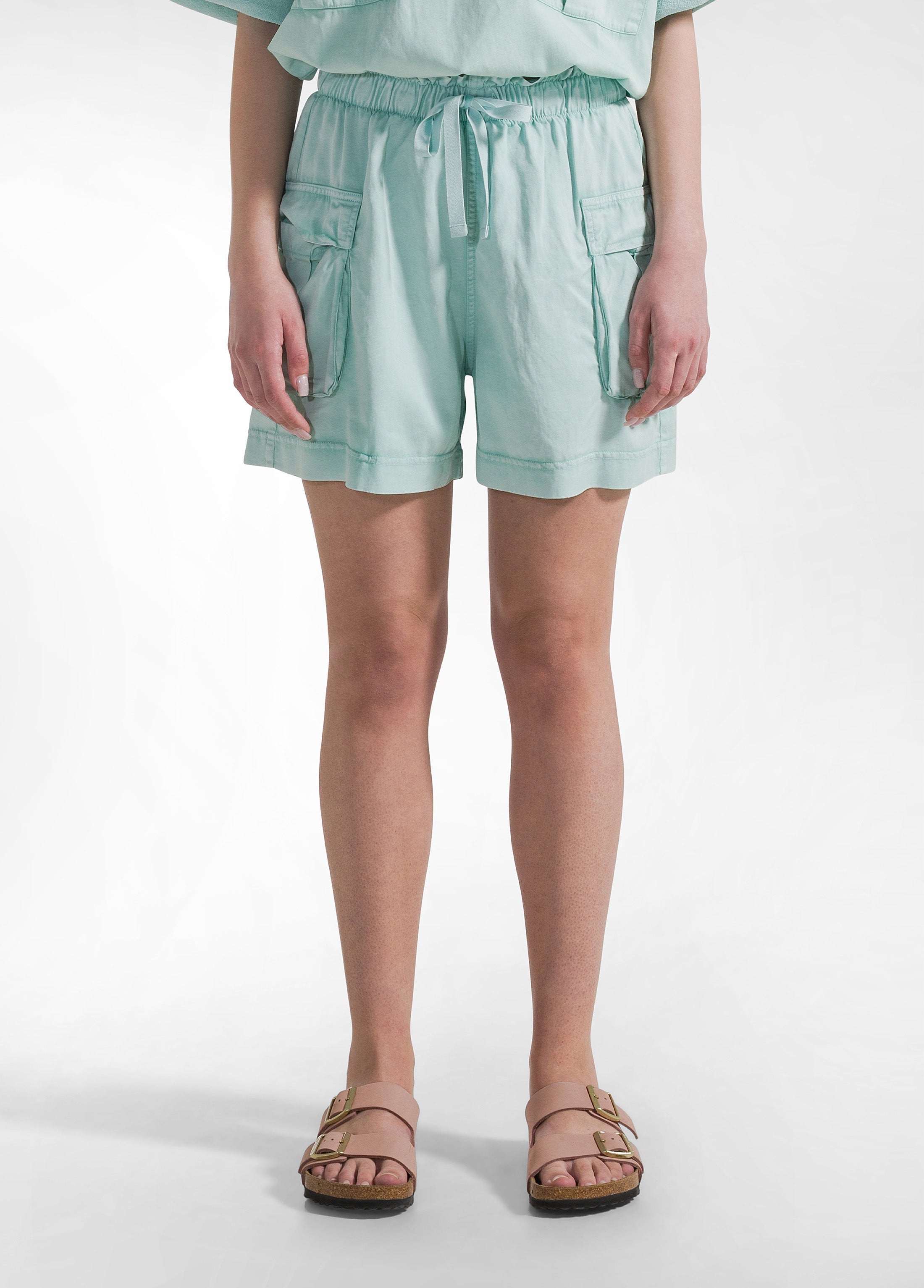 deha-pantaloncino-cargo-in-twill-sfumato-verde-d22375-shorts-lyocell-cotone image 2