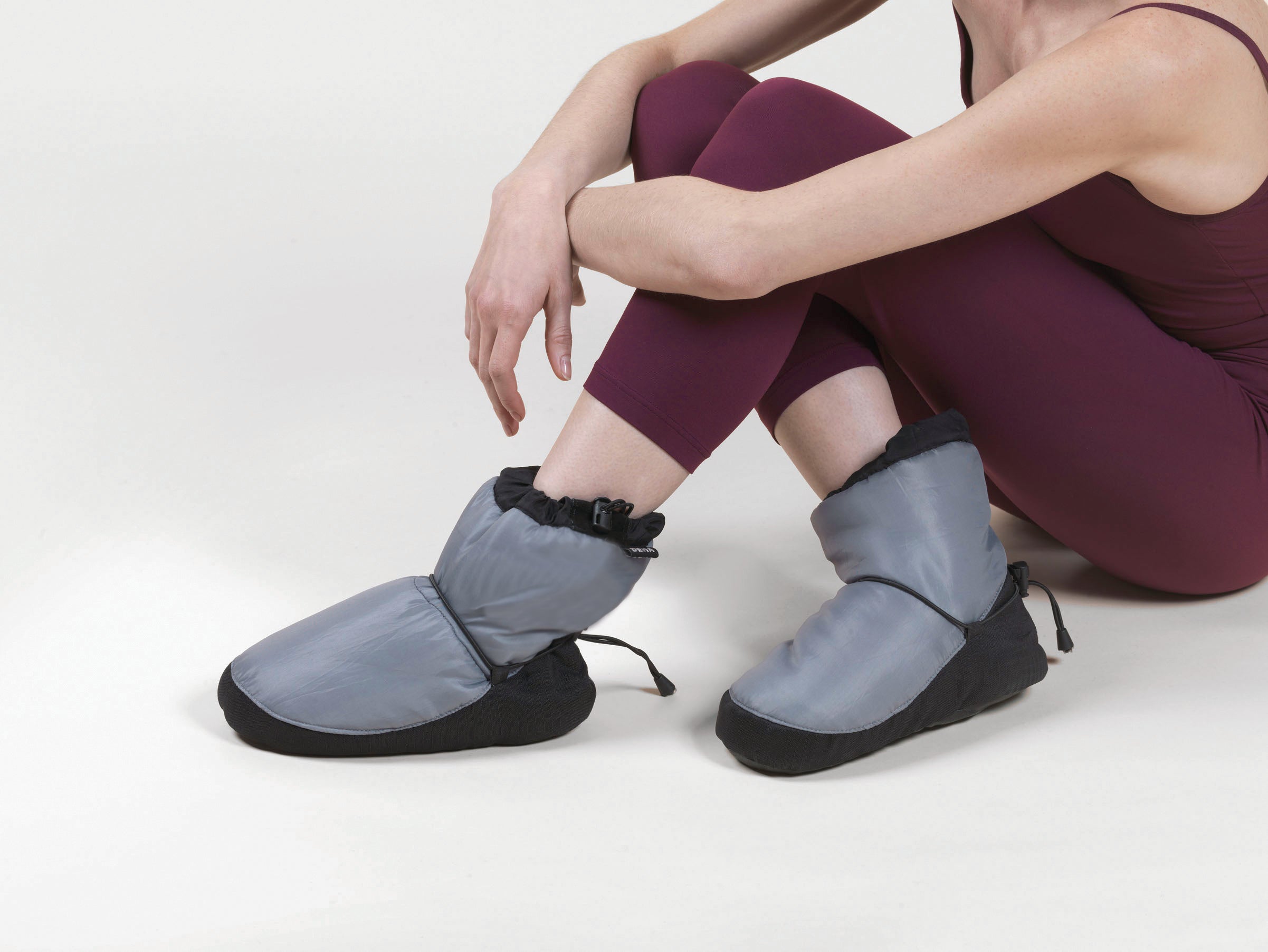 deha-scaldapiedi-danza-grigio-imbottito image 1