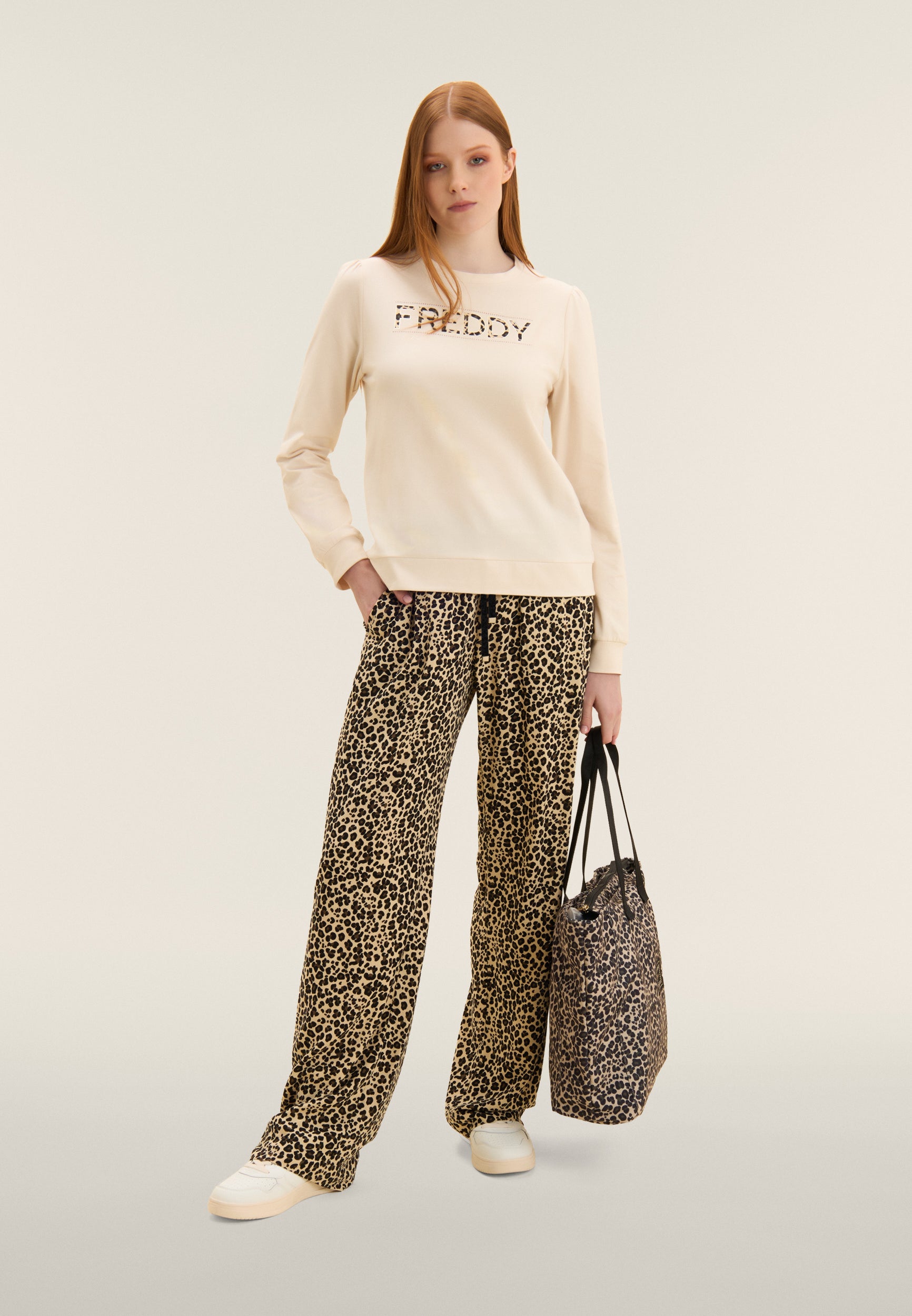 freddy-pantaloni-wide-leg-in-viscosa-fantasia-animalier image 2
