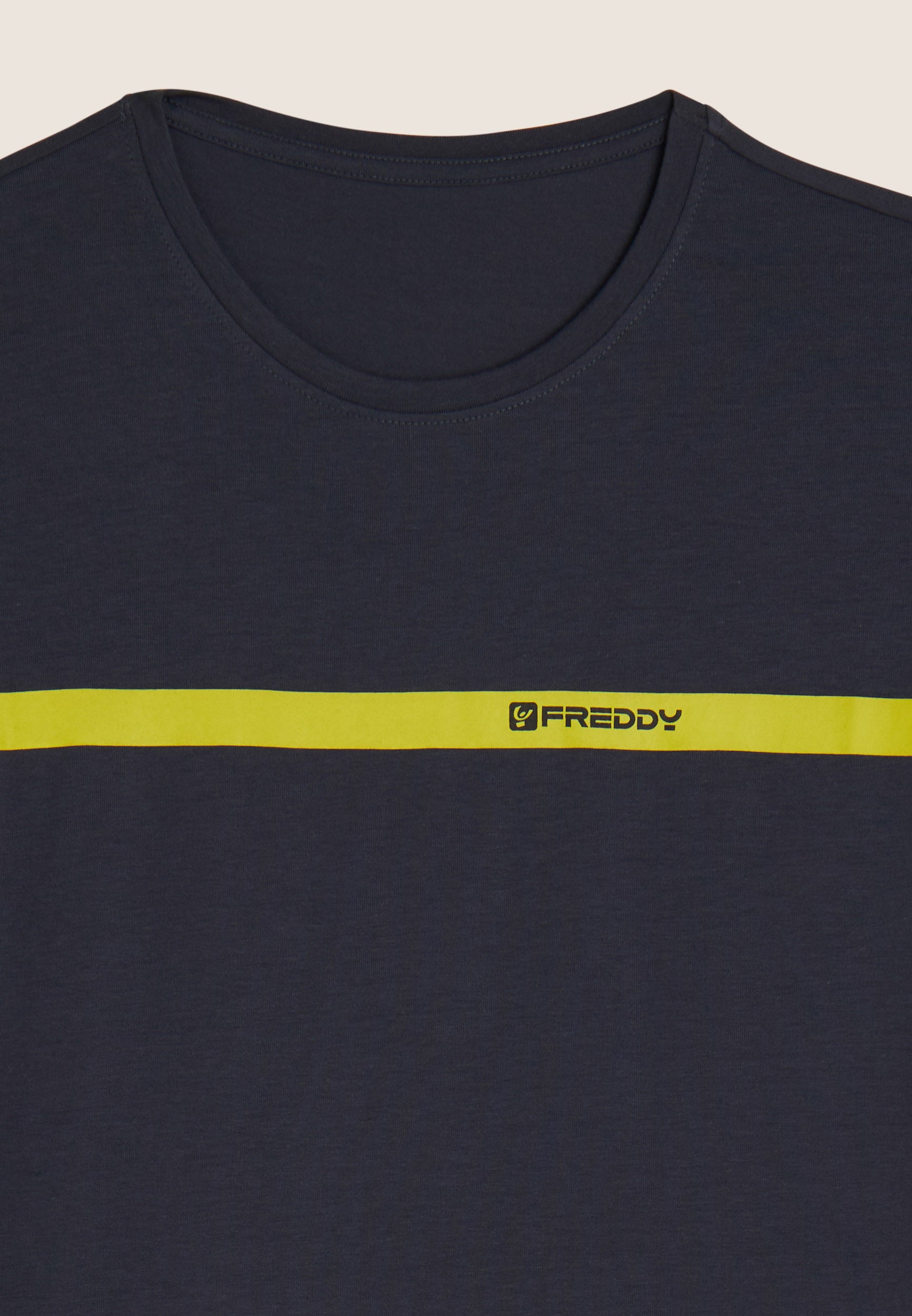 freddy-t-shirt-uomo-cotone-con-banda-a-contrasto-e-logo image 3