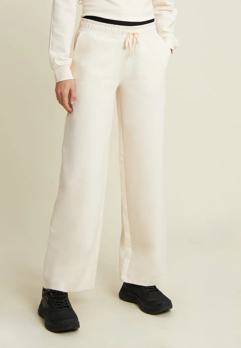 freddy-pantaloni-donna-oversize-in-felpa-con-ricamo image 1