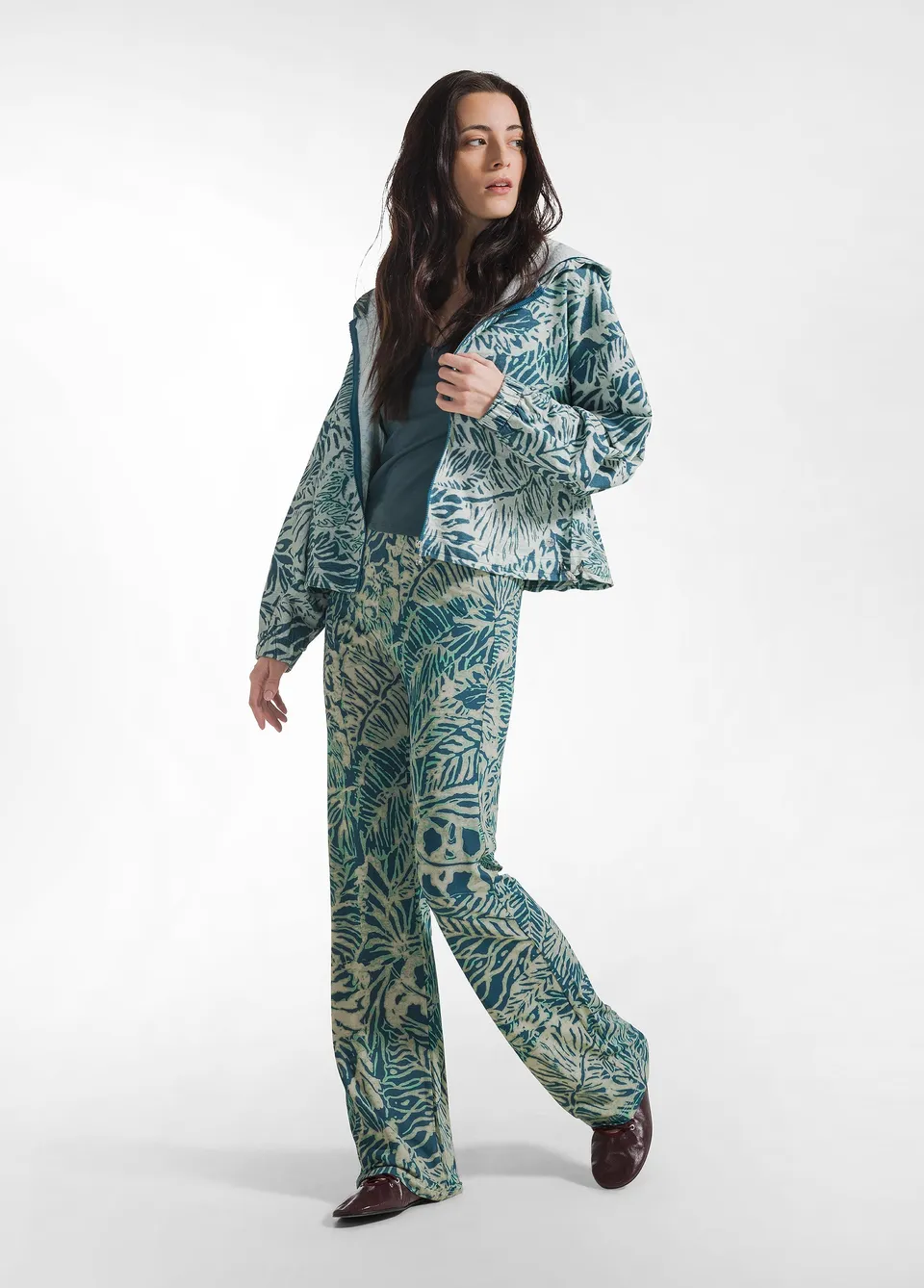 deha-pantalone-fluido-in-viscosa-stampata-blu-vita-alta image 1
