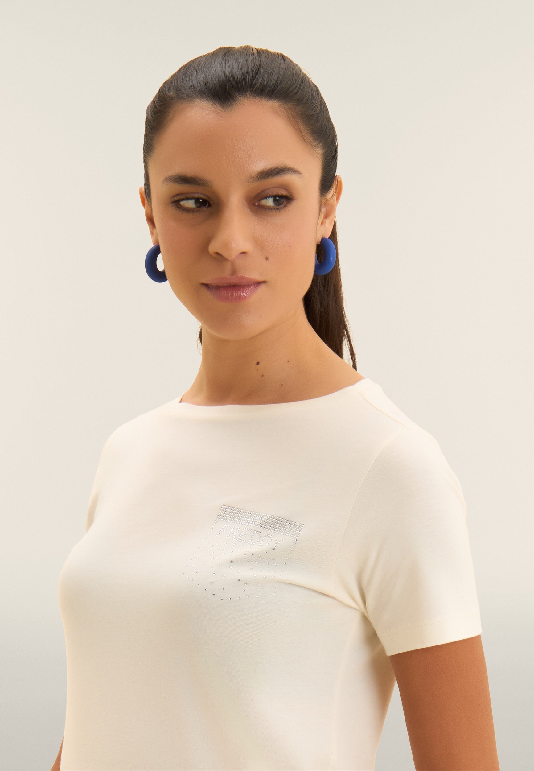 freddy-t-shirt-donna-manica-corta-regular-con-taschino-strass image 4