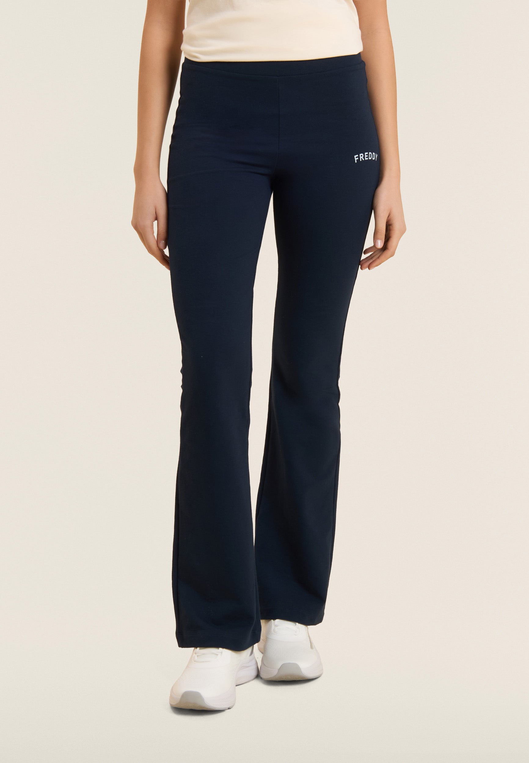 freddy-pantaloni-slim-a-zampa-con-logo-freddy-glitter image 1