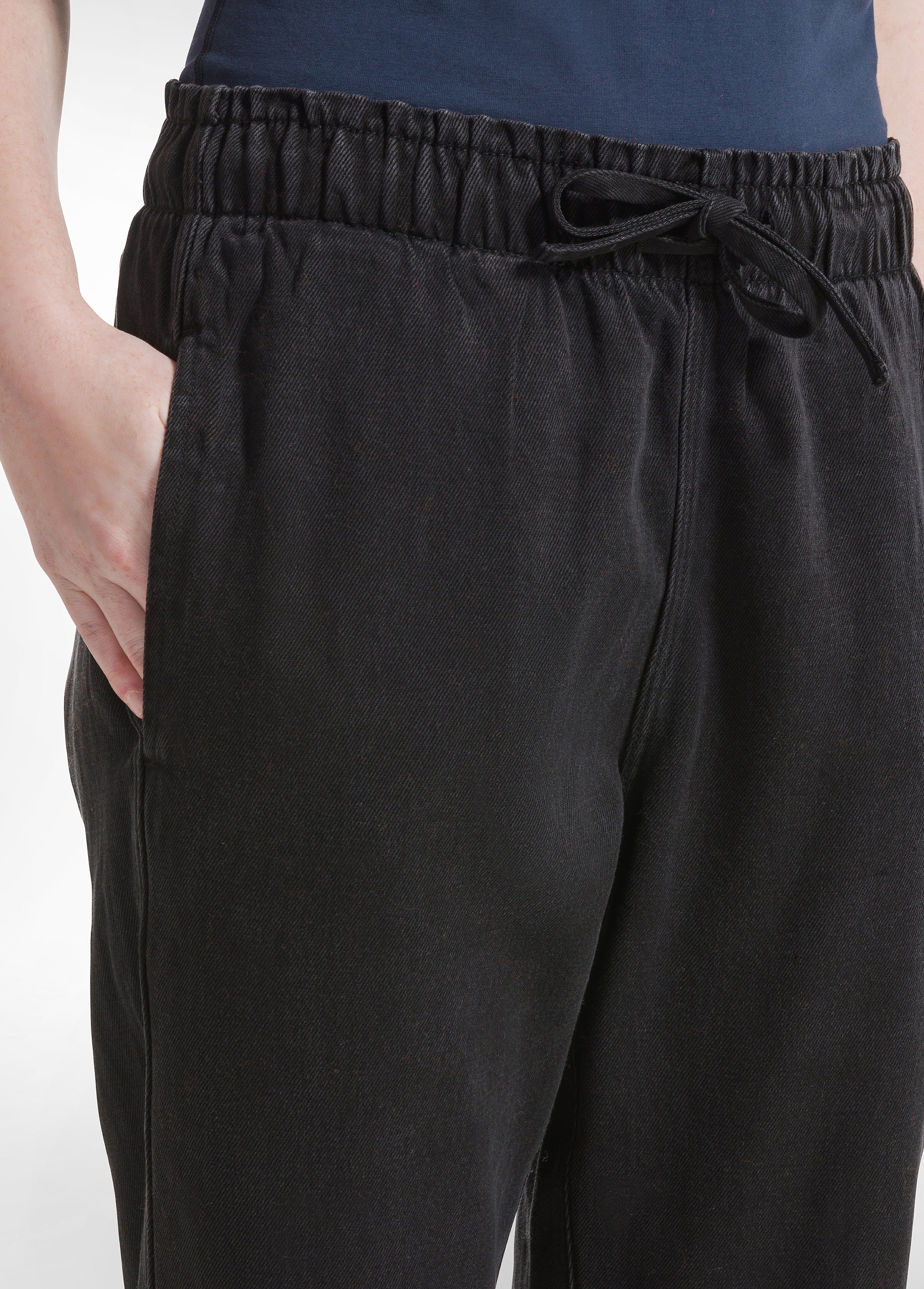 deha-pantalone-jogger-in-denim-lyocell-nero image 4