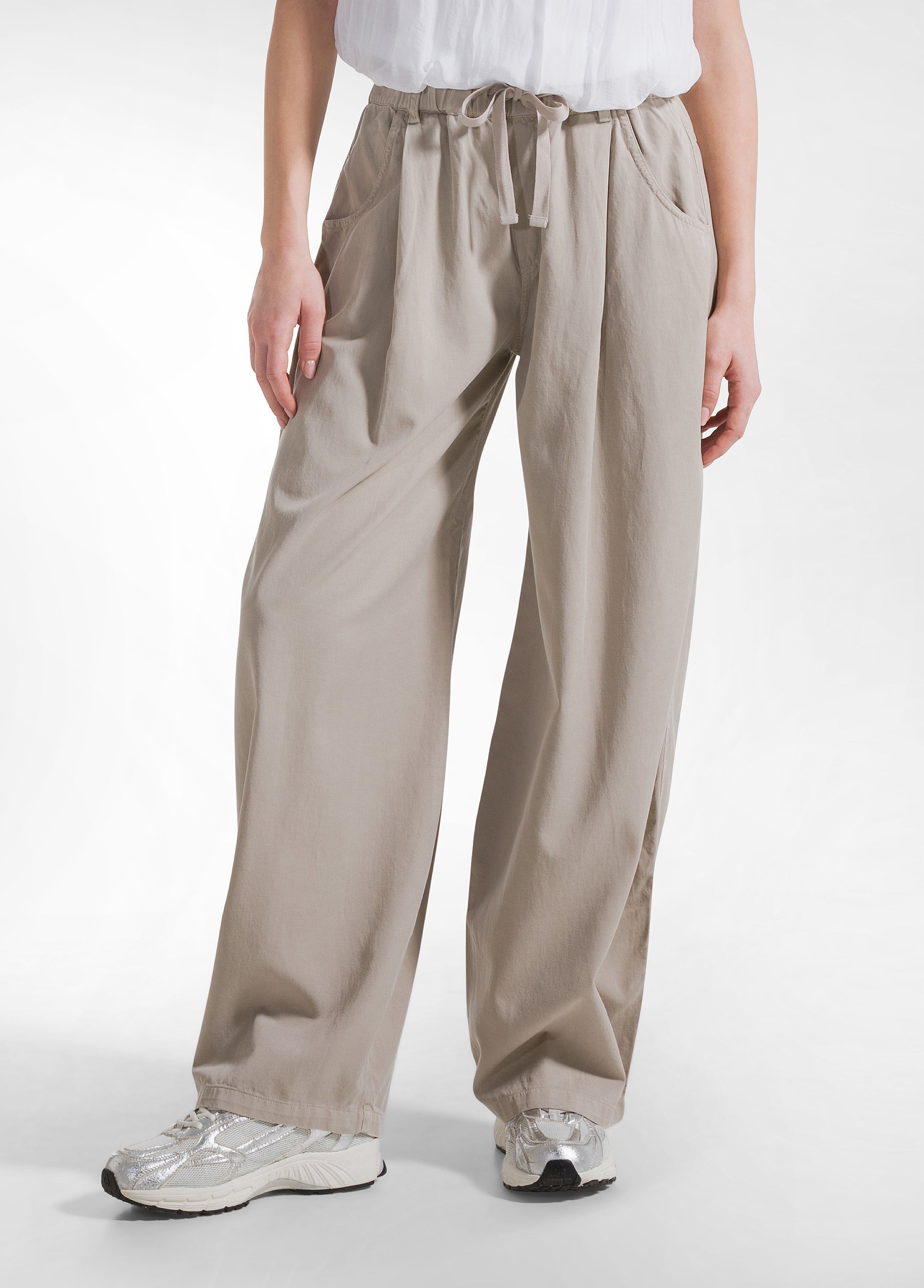 deha-pantaloni-dritti-in-twill-di-lyocell-beige-d42757 image 2