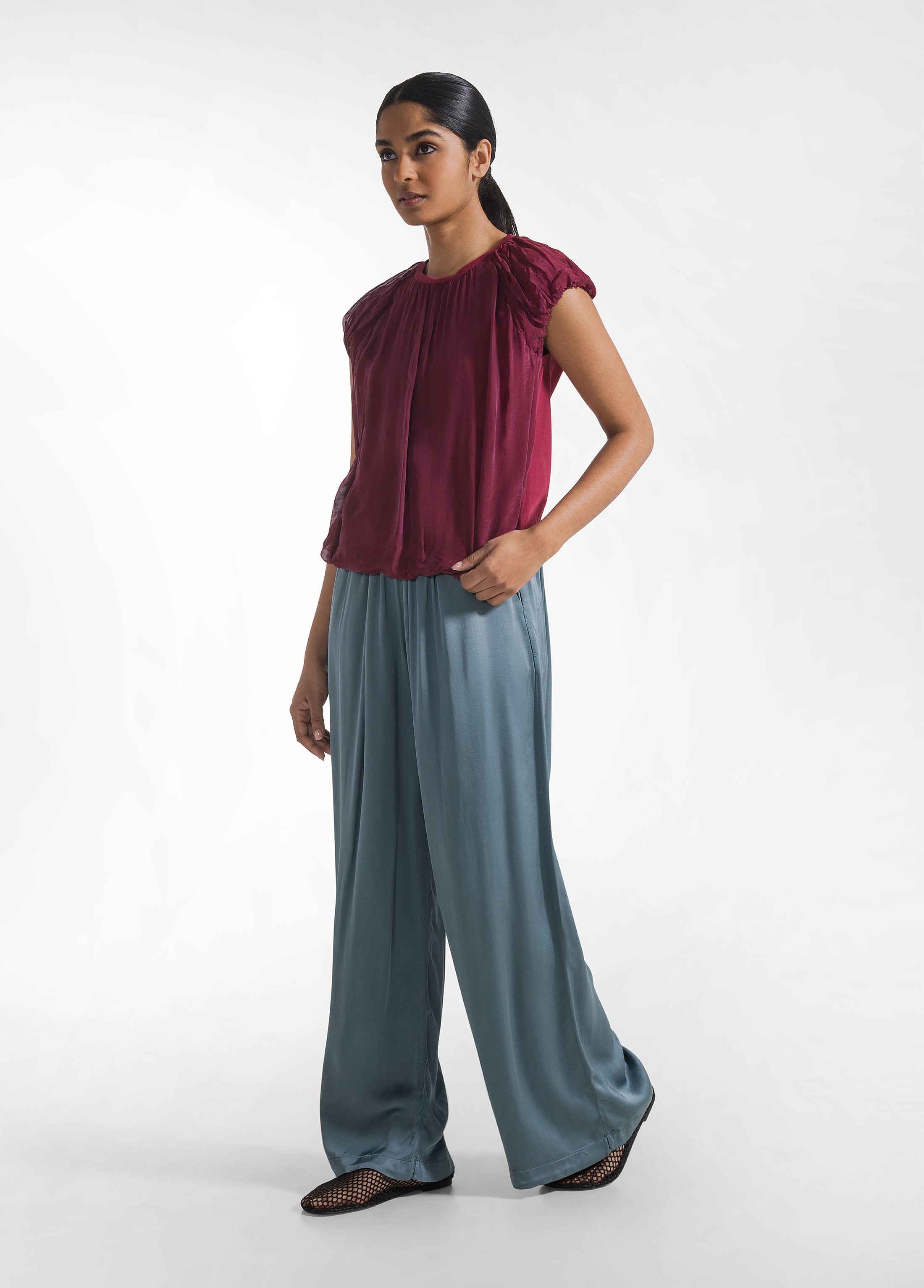 deha-top-in-cotone-leggero-con-strati-in-seta-rosso-d42490 image 4