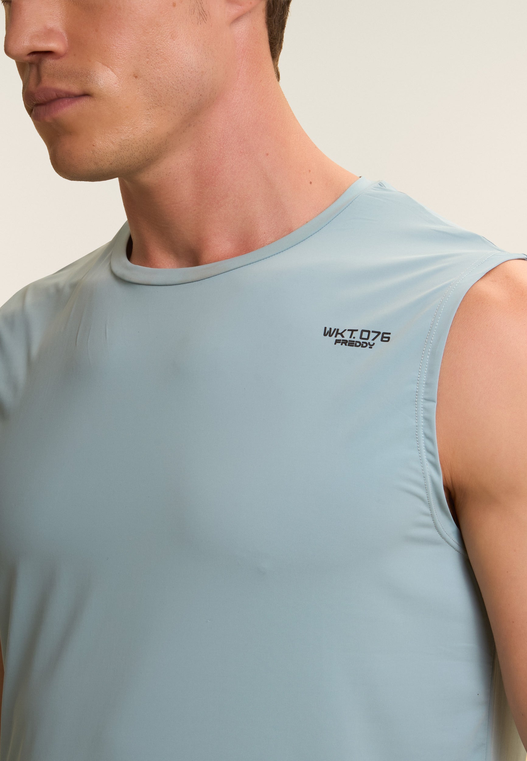 freddy-t-shirt-senza-maniche-quick-dry-wkt-076 image 4