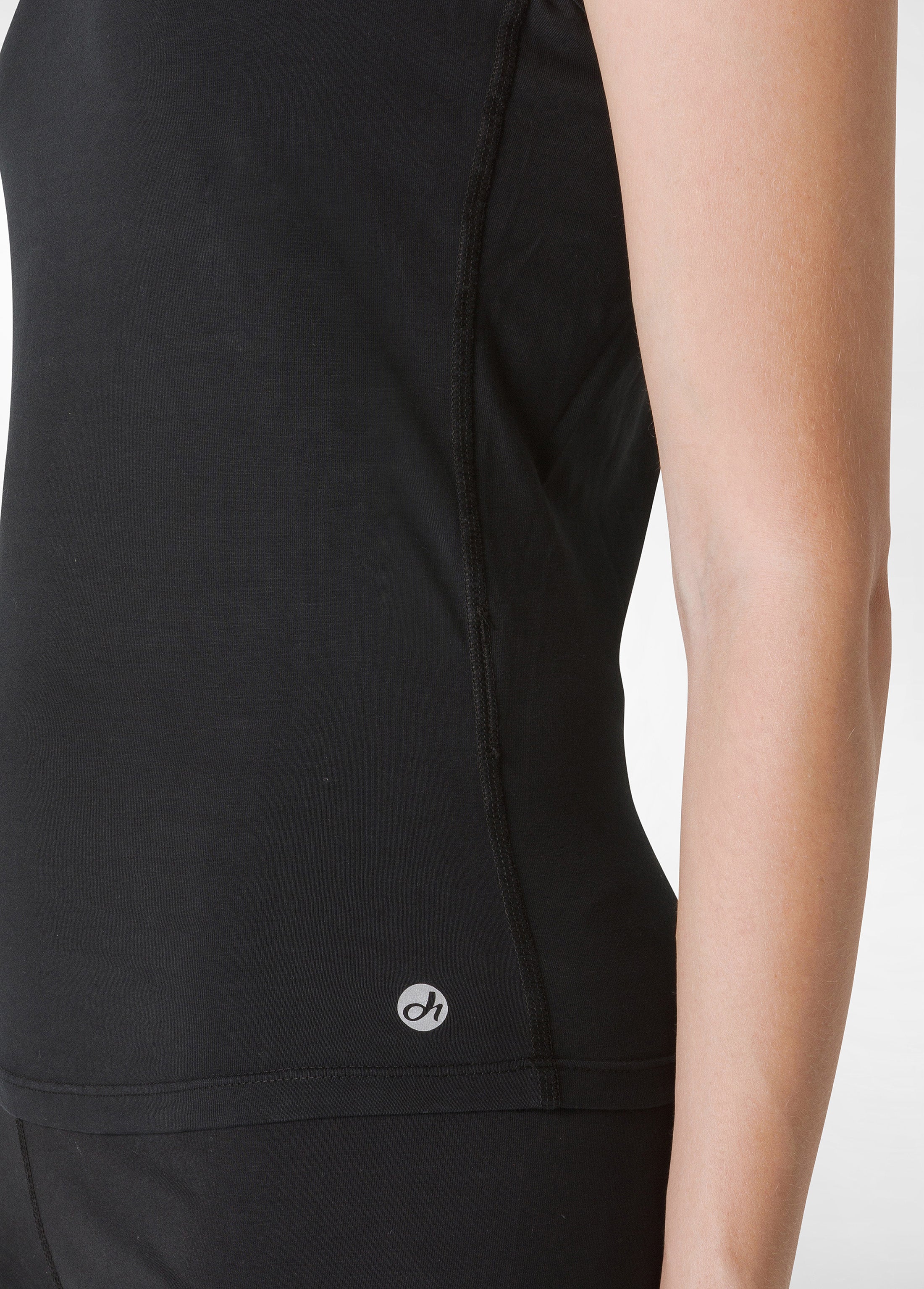 deha-canotta-sportiva-in-jersey-stretch-nero-con-reggiseno-interno image 4