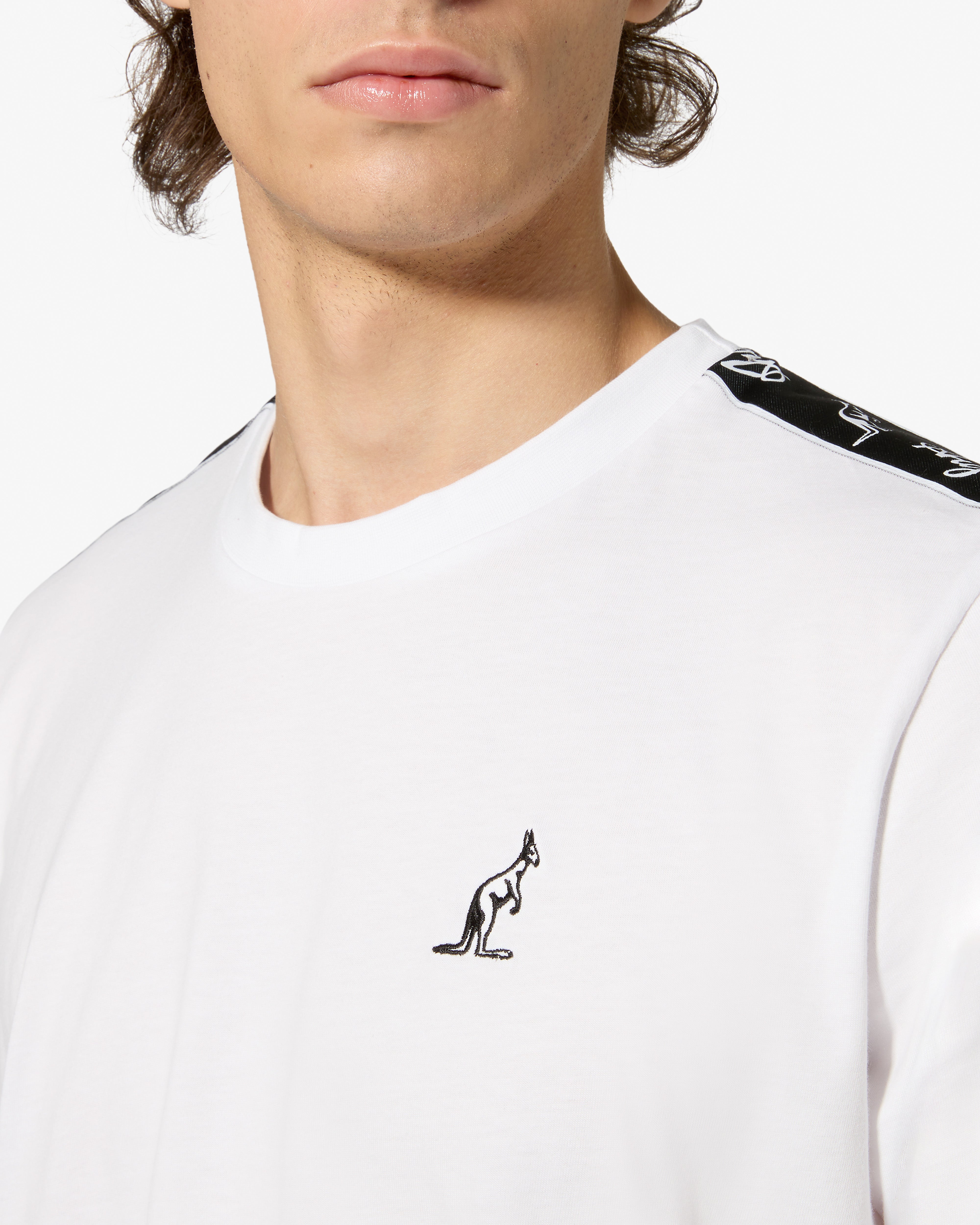 australian-tape-t-shirt-in-cotone-bianco-regular-fit image 4