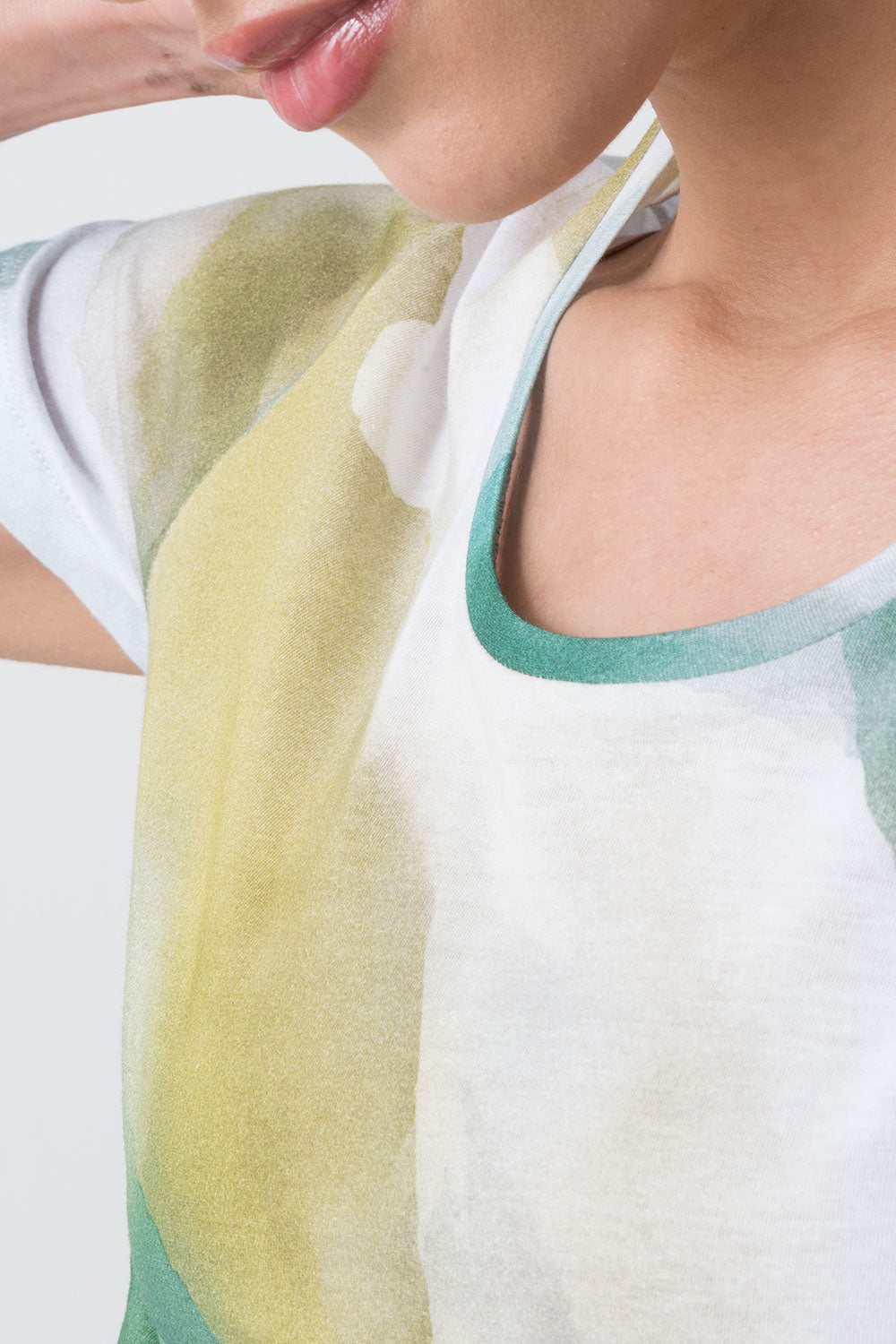 dimensione-danza-city-t-shirt-donna-slim-fit-con-stampa-all-over-marmorizzata image 5