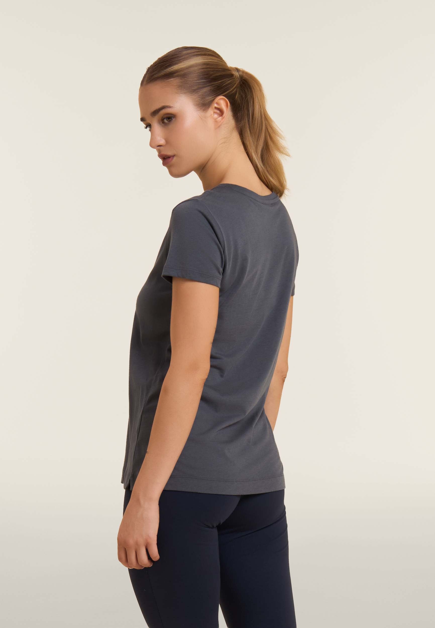 freddy-t-shirt-donna-con-spacchi-laterali-e-logo-in-strass image 3