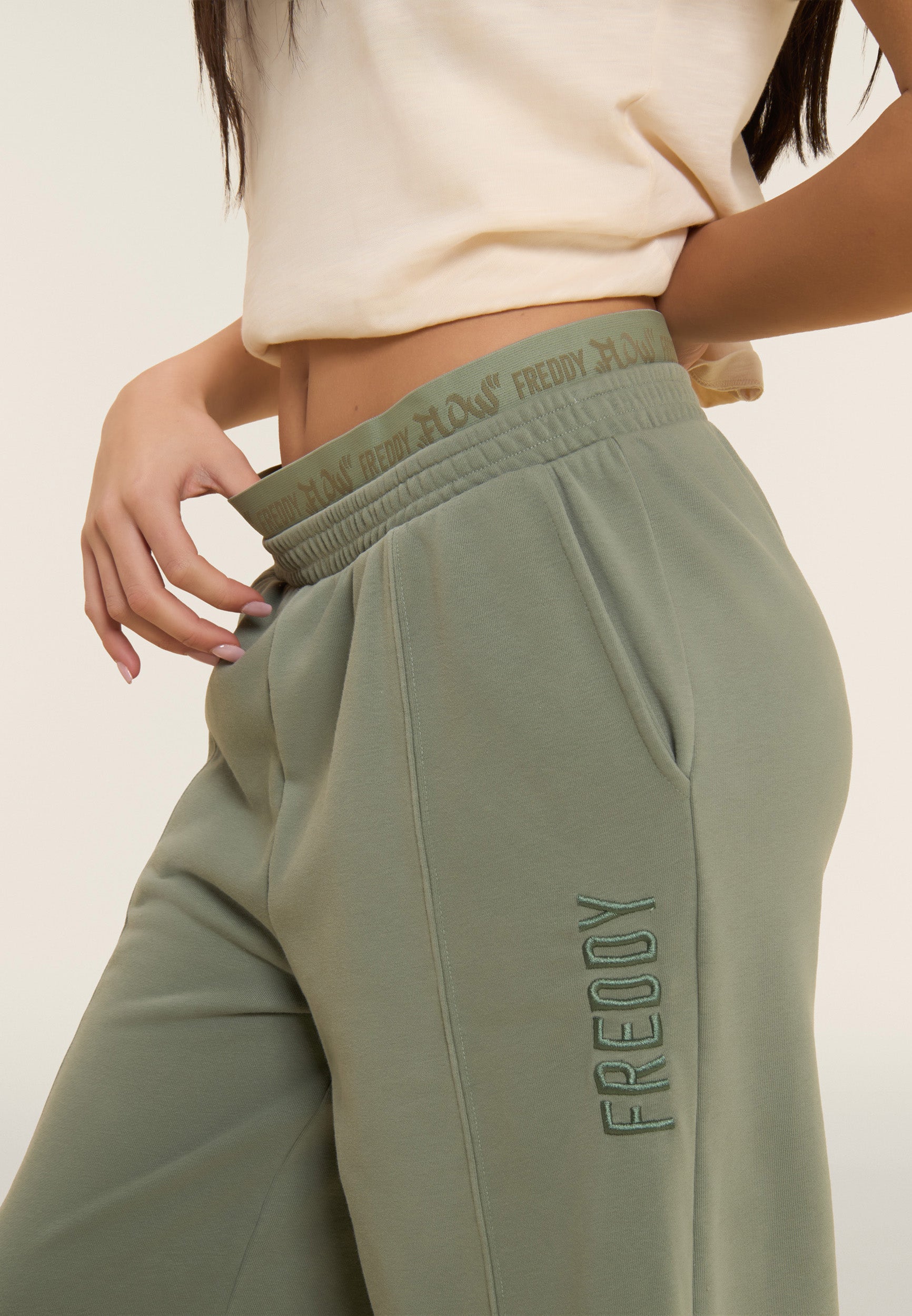 freddy-pantaloni-sportivi-oversize-wide-leg-freddy-flow-unisex image 4