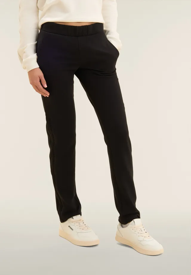 freddy-pantaloni-sportivi-uomo-gamba-dritta-in-french-terry-con-ricamo-traforato image 1