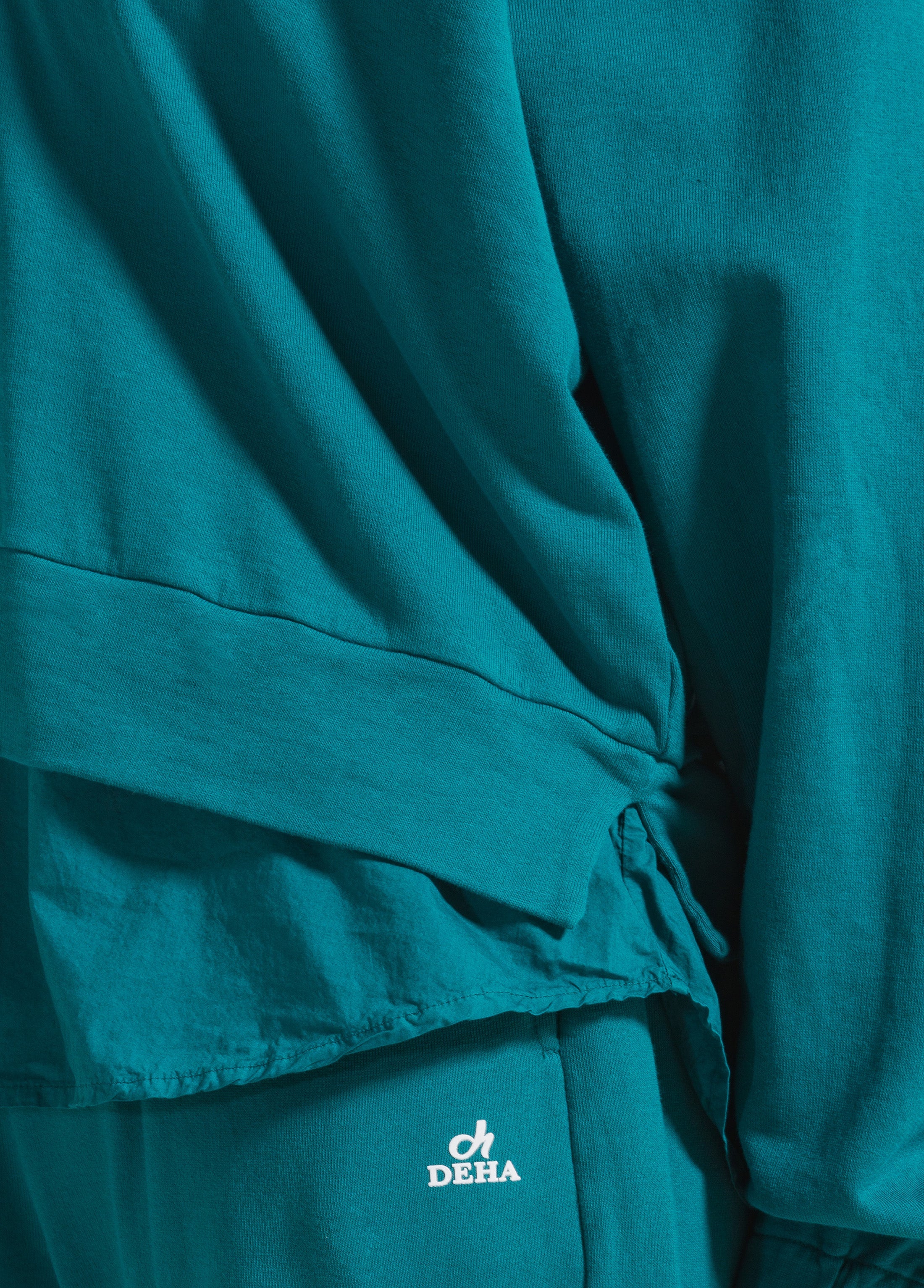 deha-felpa-con-cappuccio-e-dettagli-parachute-verde image 3