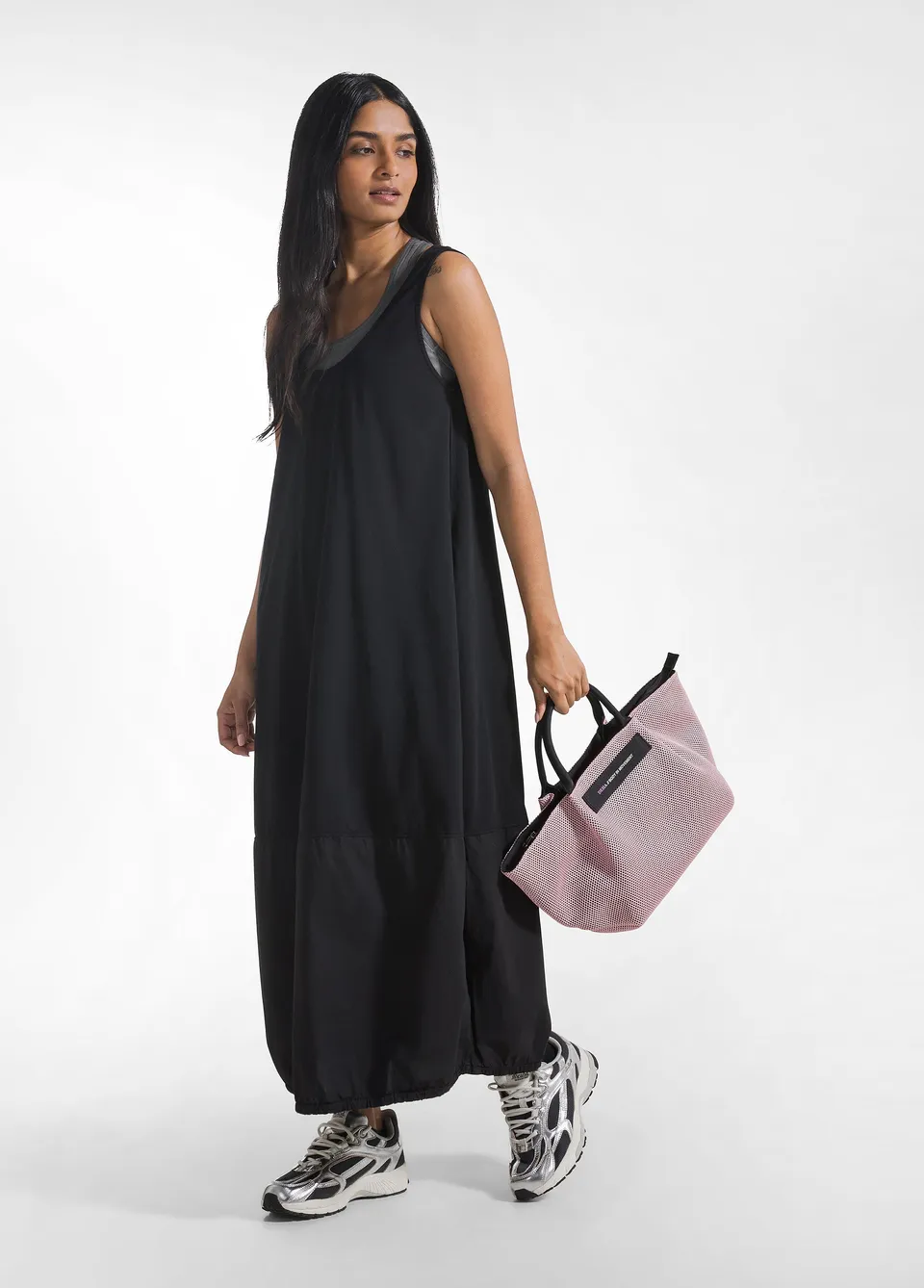 deha-borsa-a-mano-in-rete-rosa-d42922 image 1