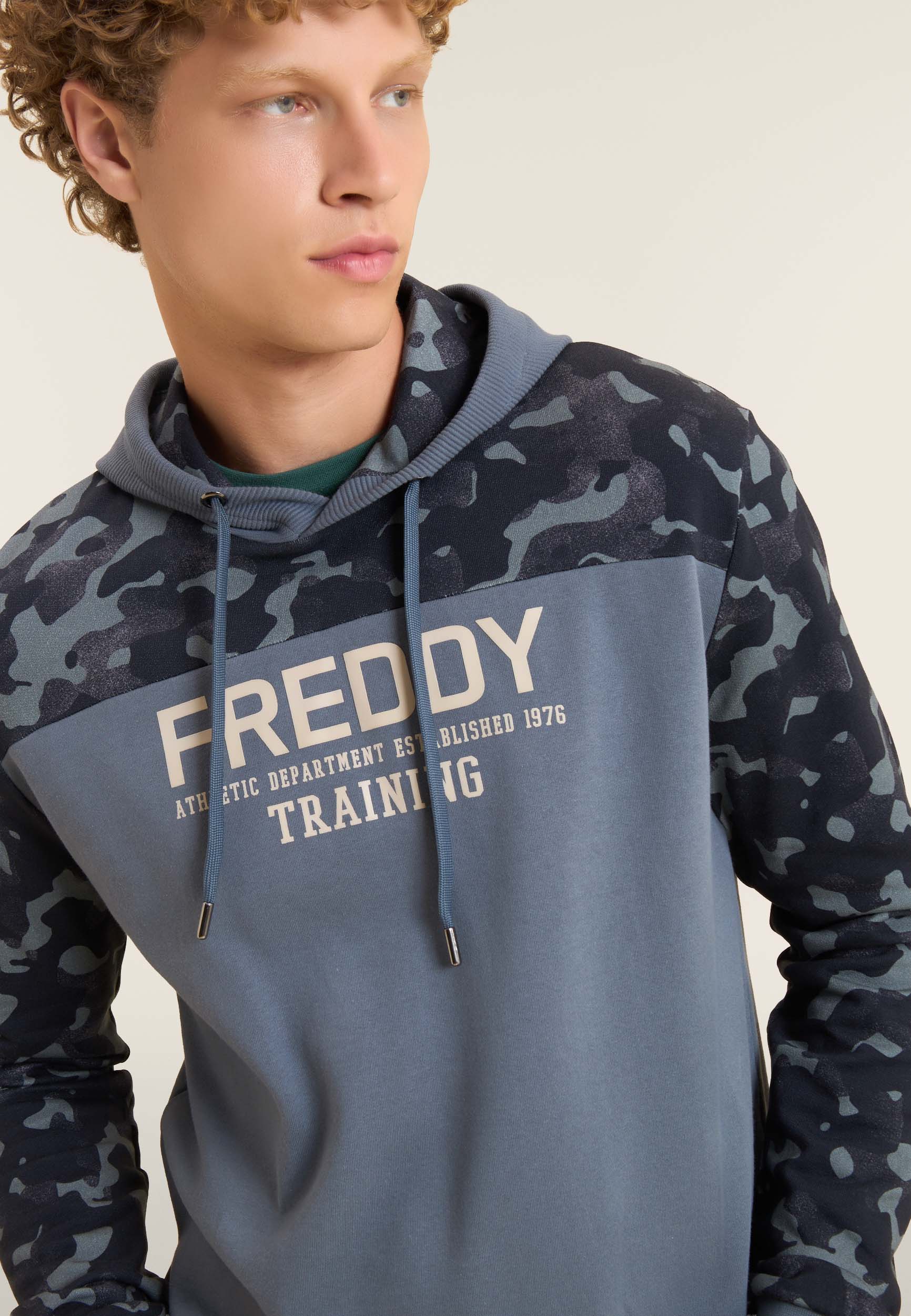 freddy-felpa-uomo-con-cappuccio-e-inserti-camouflage-regular-100-cotone image 4