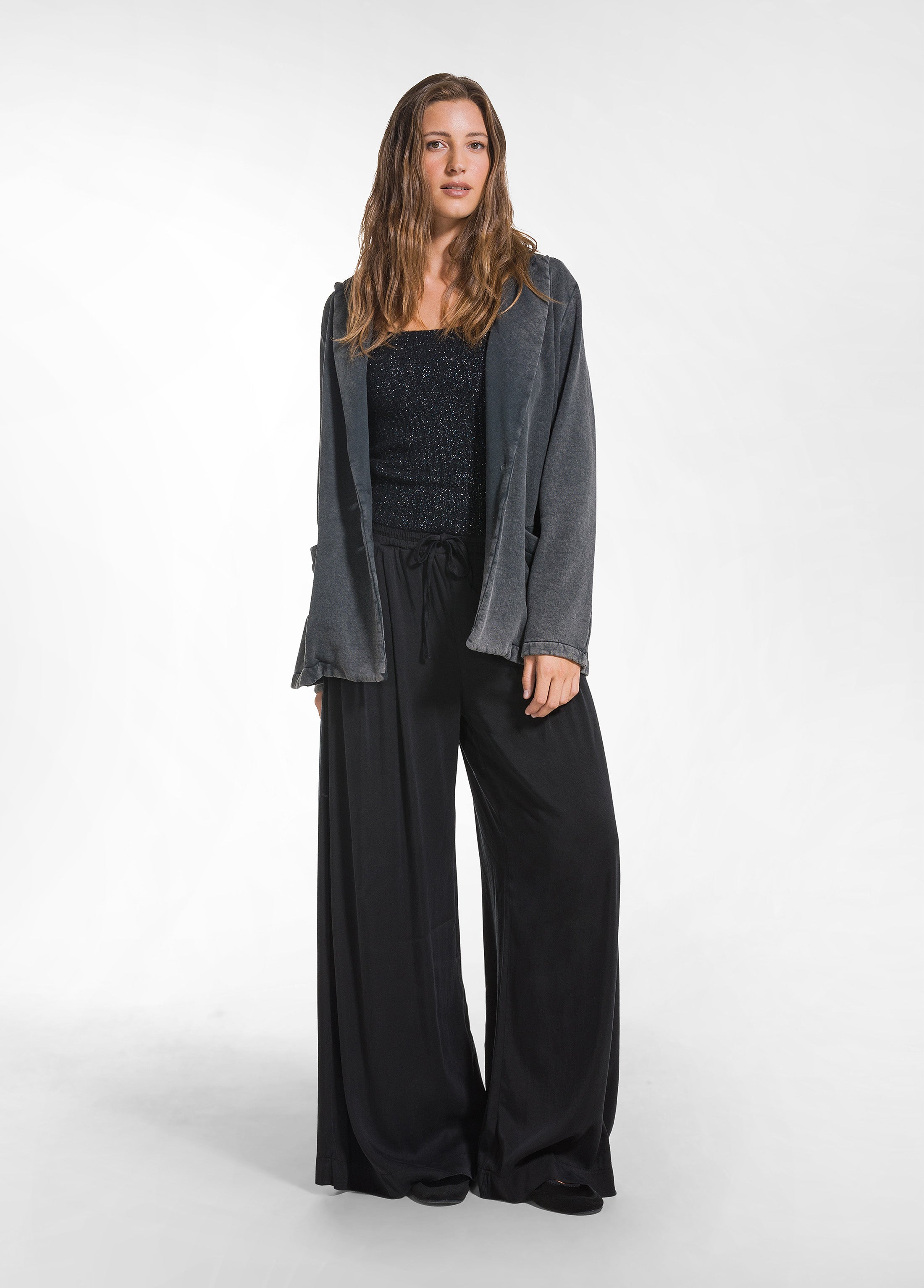deha-d52438-pantalone-wide-leg-in-raso-stretch-nero image 1
