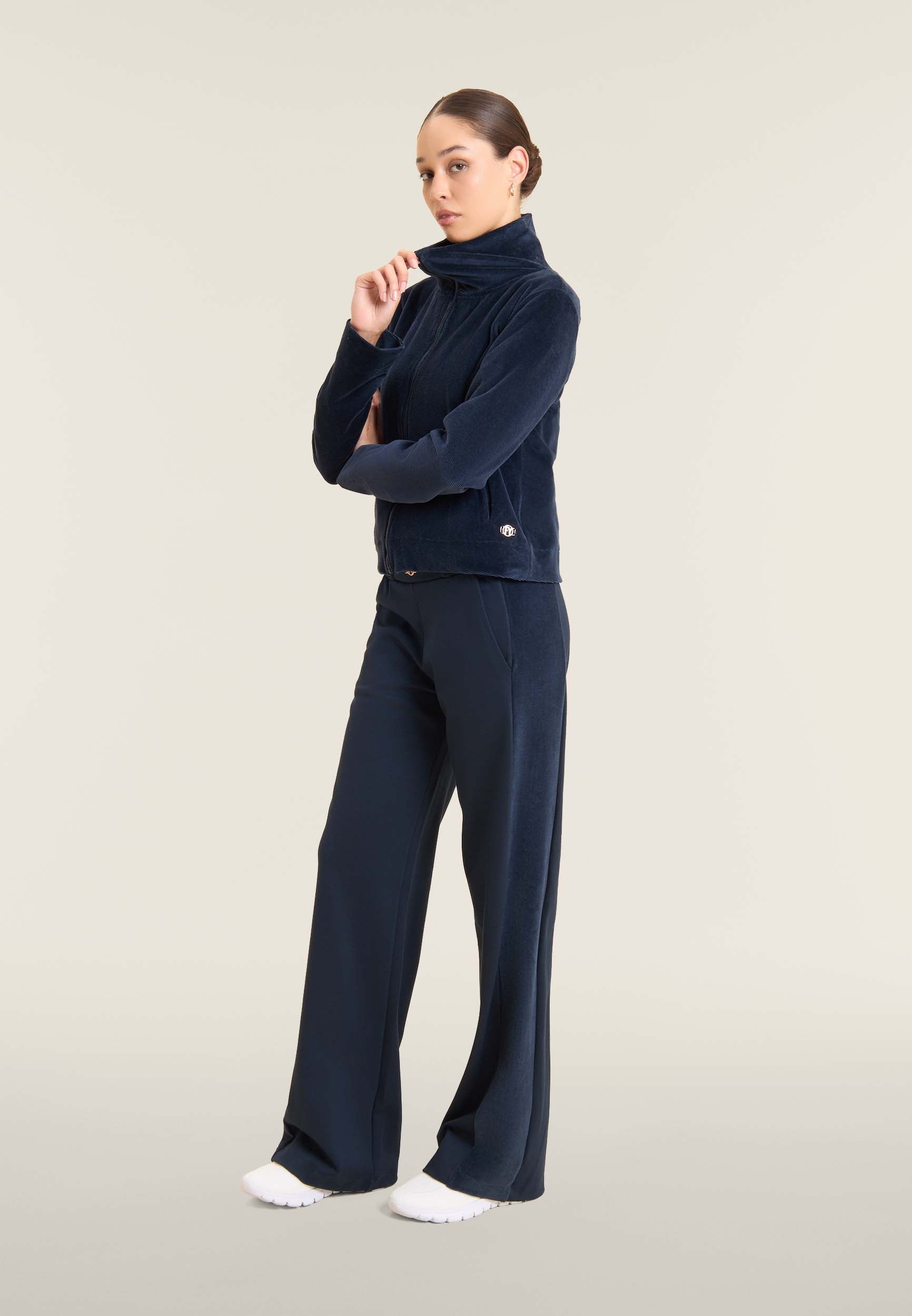 freddy-felpa-cropped-donna-in-ciniglia-a-righe-con-zip-e-collo-alto image 2