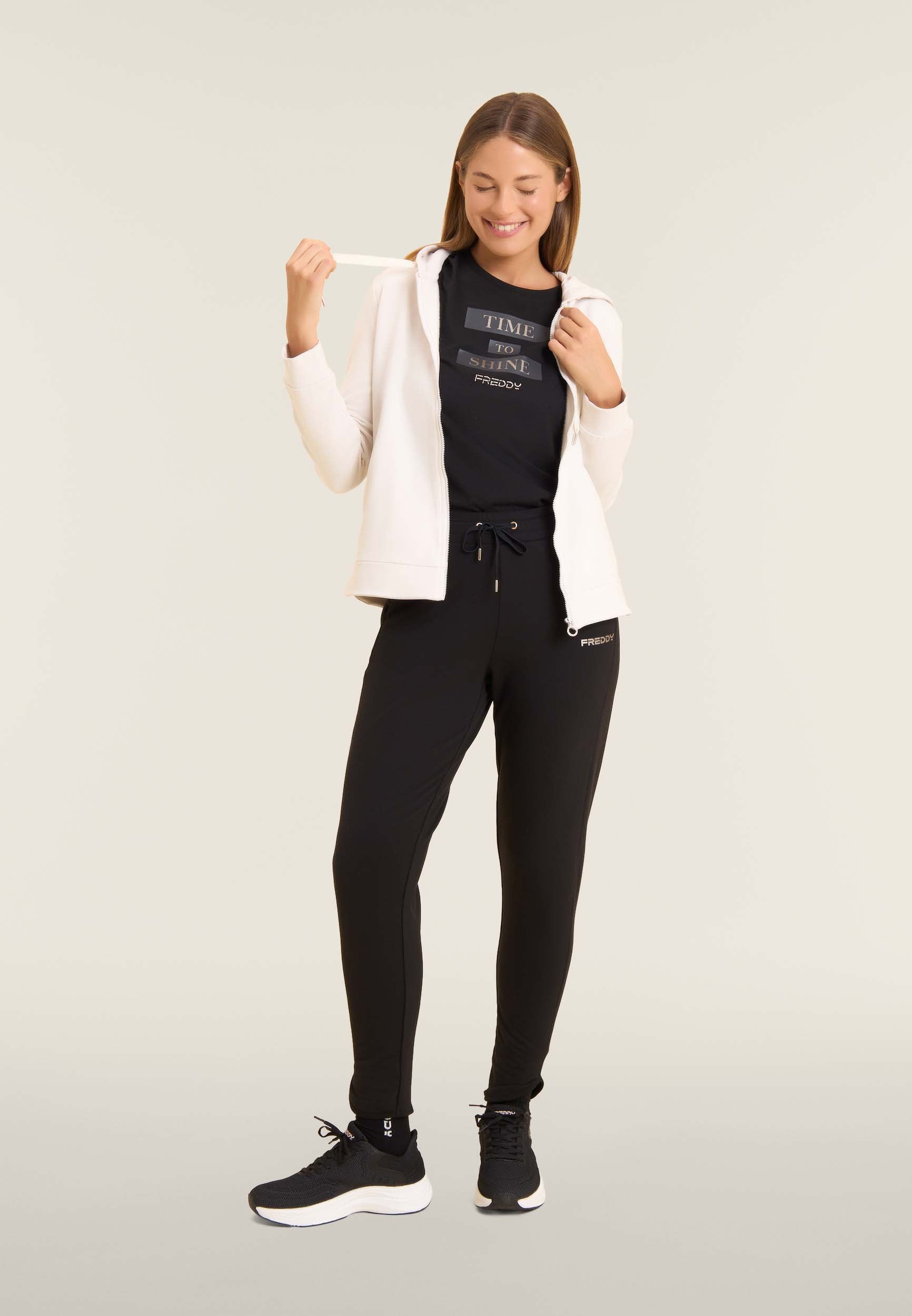 freddy-pantaloni-donna-slim-fit-in-felpa-con-spacchi-laterali image 2