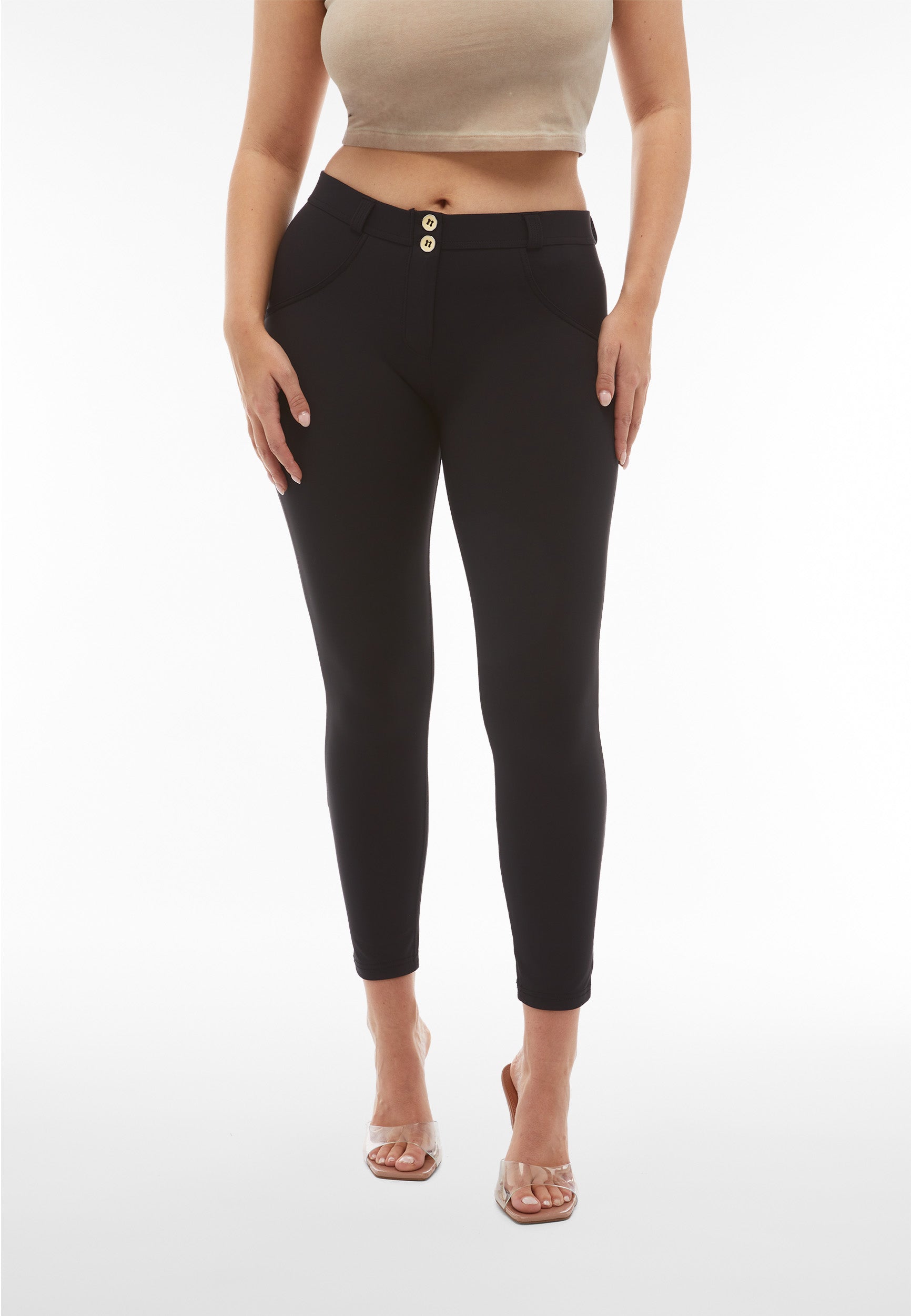 freddy-wr-up-pantaloni-push-up-vita-regular-7-8-tessuto-bioattivo image 1