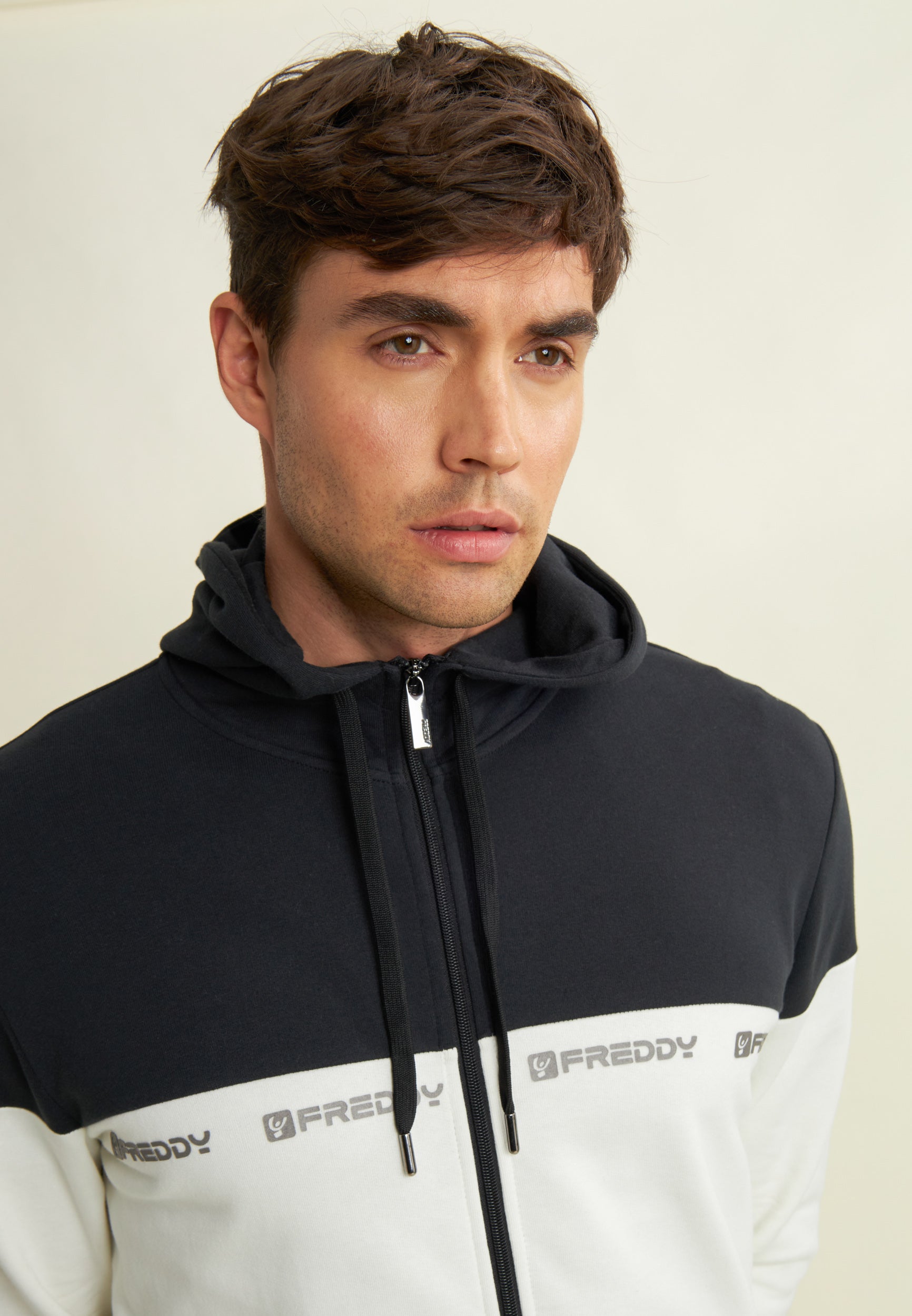 freddy-felpa-colour-block-full-zip-con-cappuccio-e-logo-stampato image 4