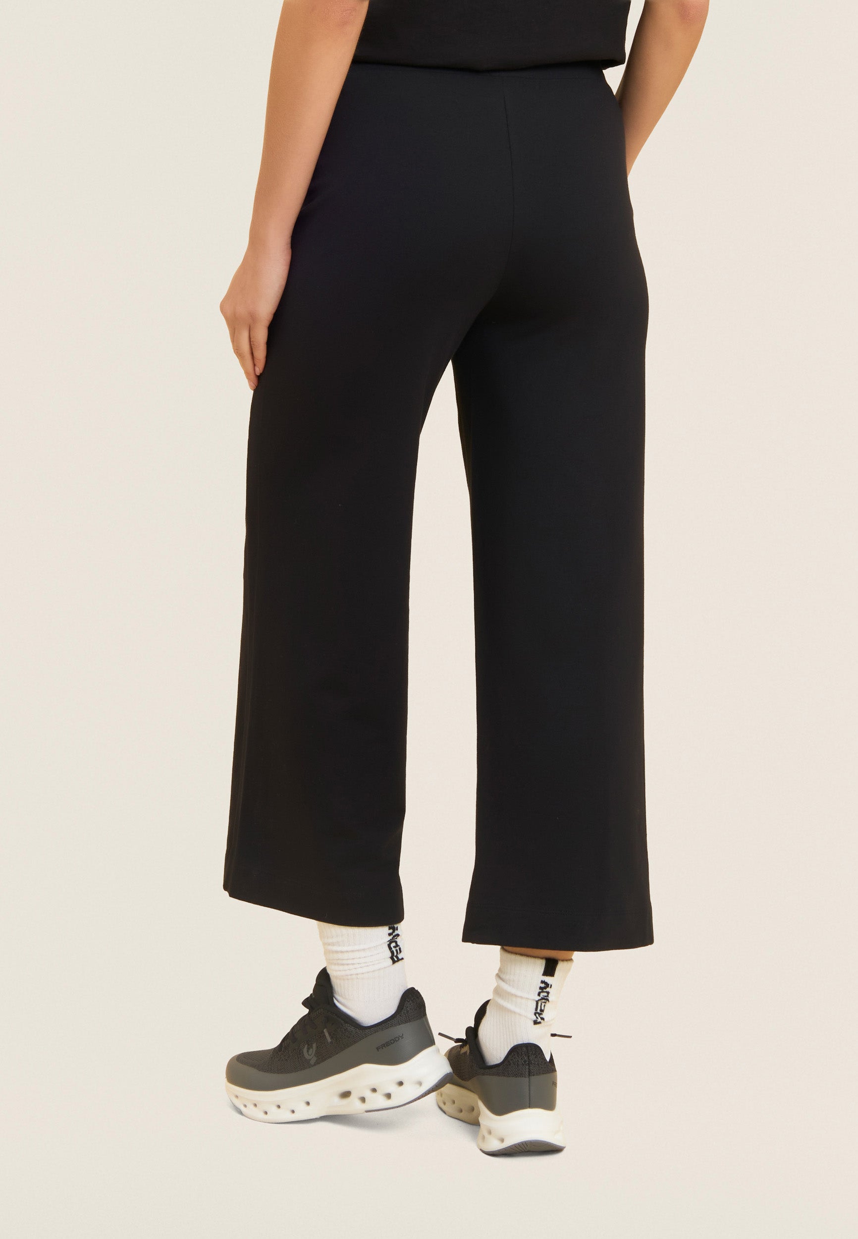 freddy-pantaloni-sportivi-wide-leg-cropped-french-terry-grafica-freddy-mst image 3