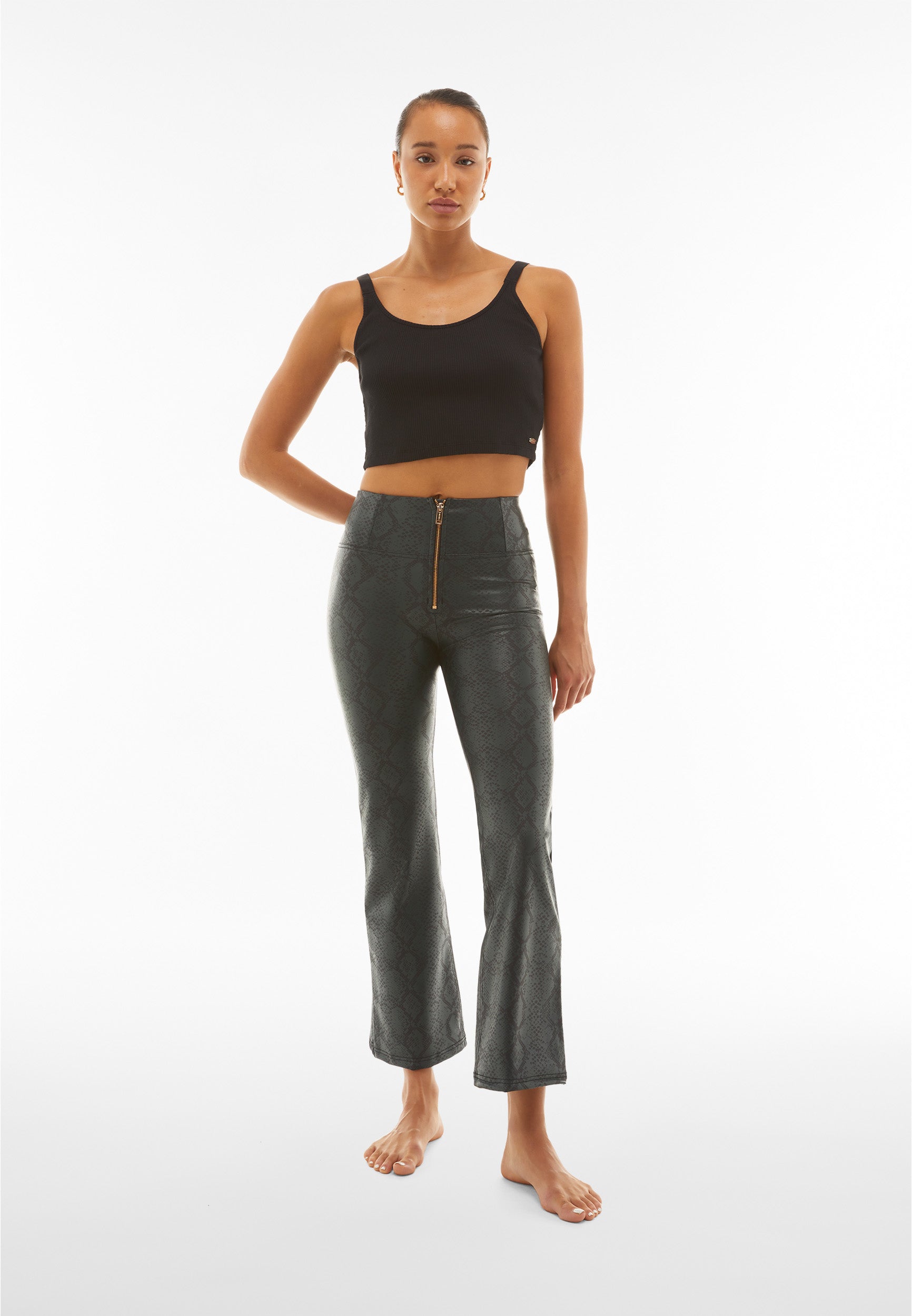 freddy-pantaloni-wr-up-similpelle-pitonata-flare-cropped-vita-alta image 2
