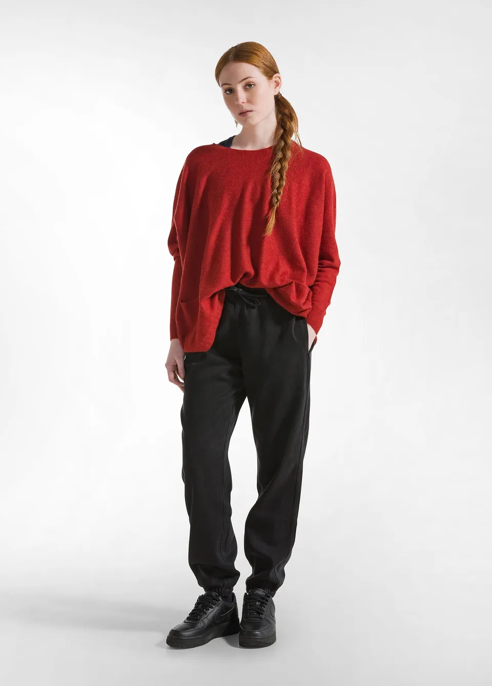 deha-pantalone-jogger-in-denim-lyocell-nero image 1