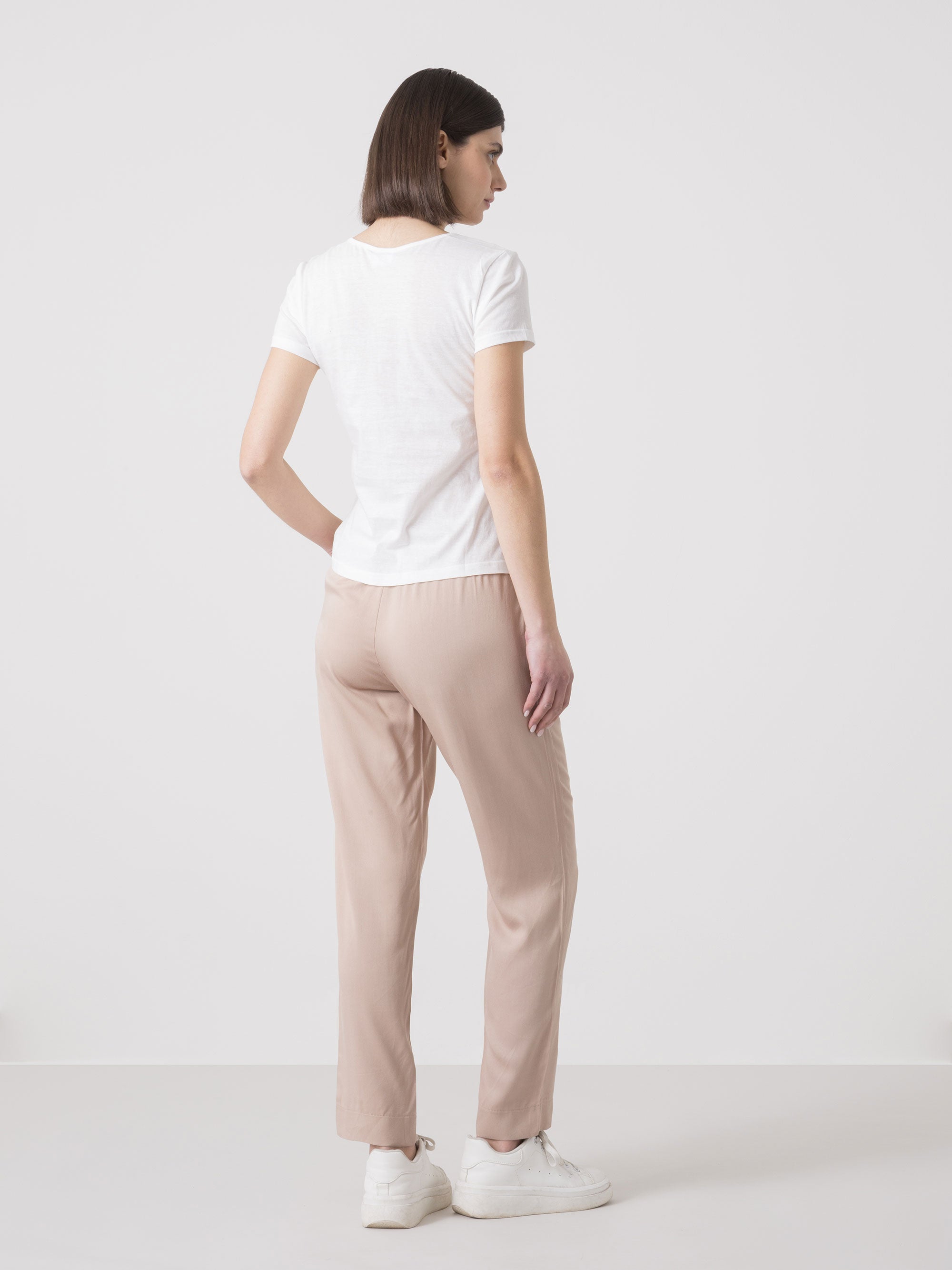dimensione-danza-t-shirt-donna-in-cotone-con-logo-frontale image 3