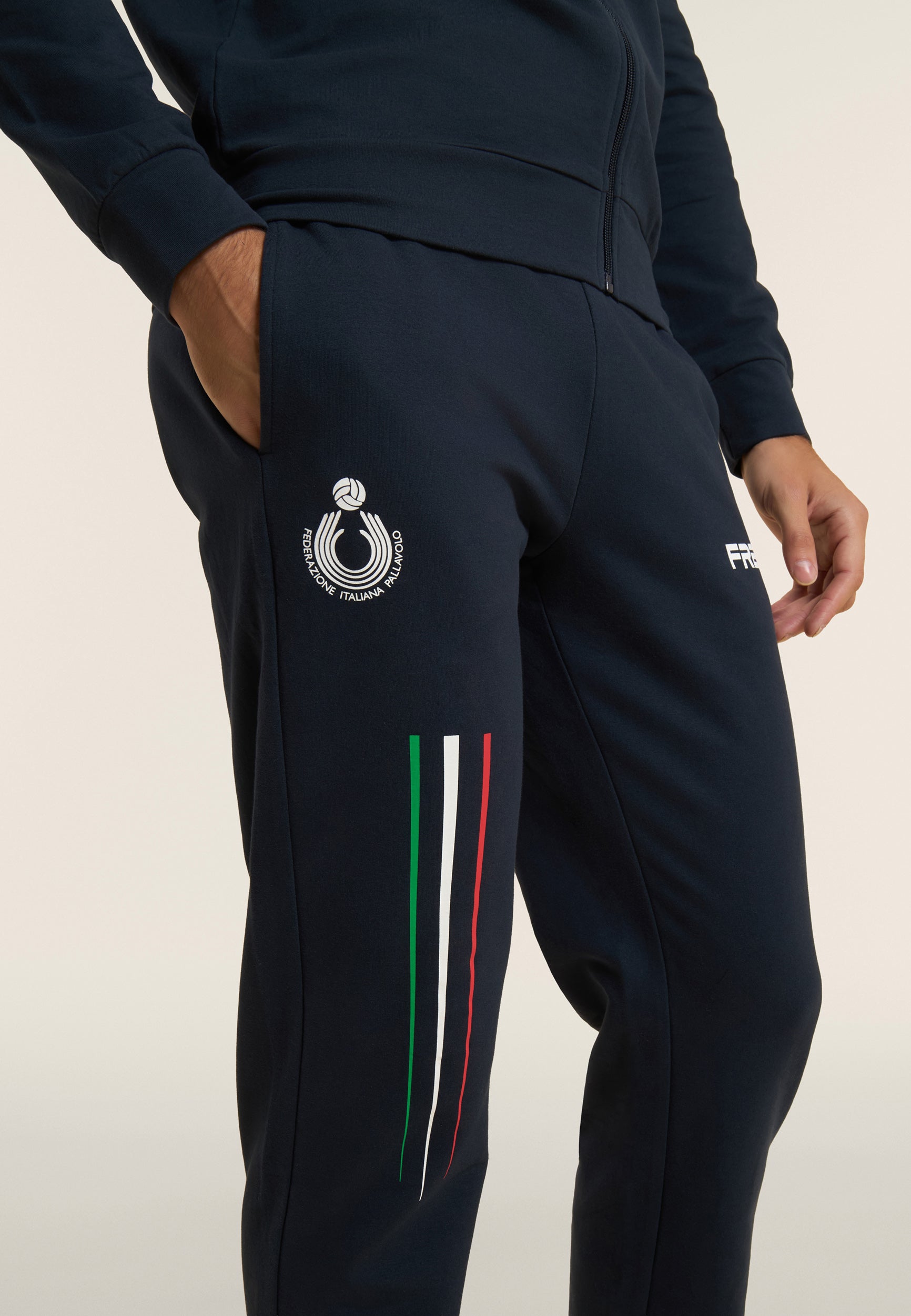 freddy-pantalone-uomo-fipav-regular-fit-in-felpa-bielastica-arbitri image 2