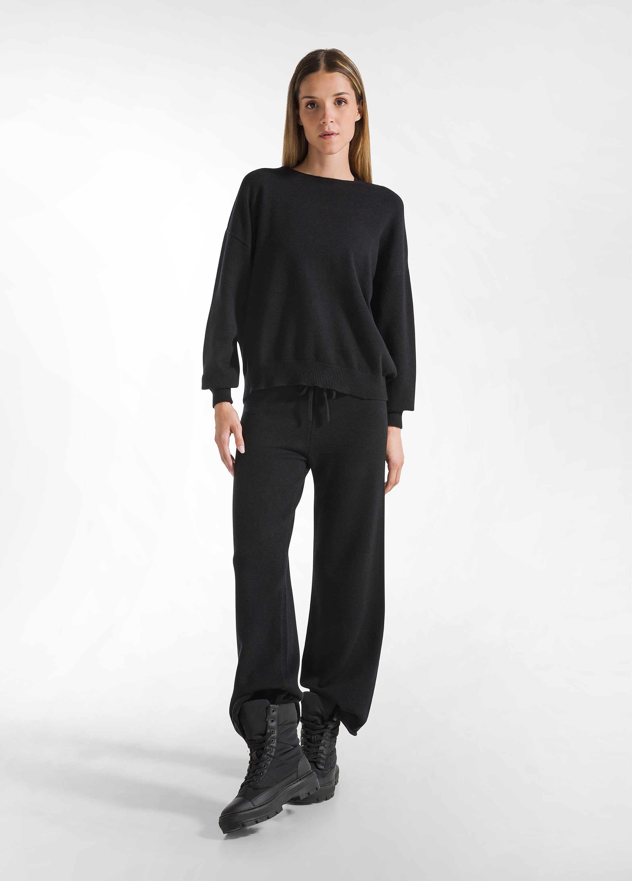 deha-pantalone-gamba-larga-in-maglia-nero-comfort-donna image 1