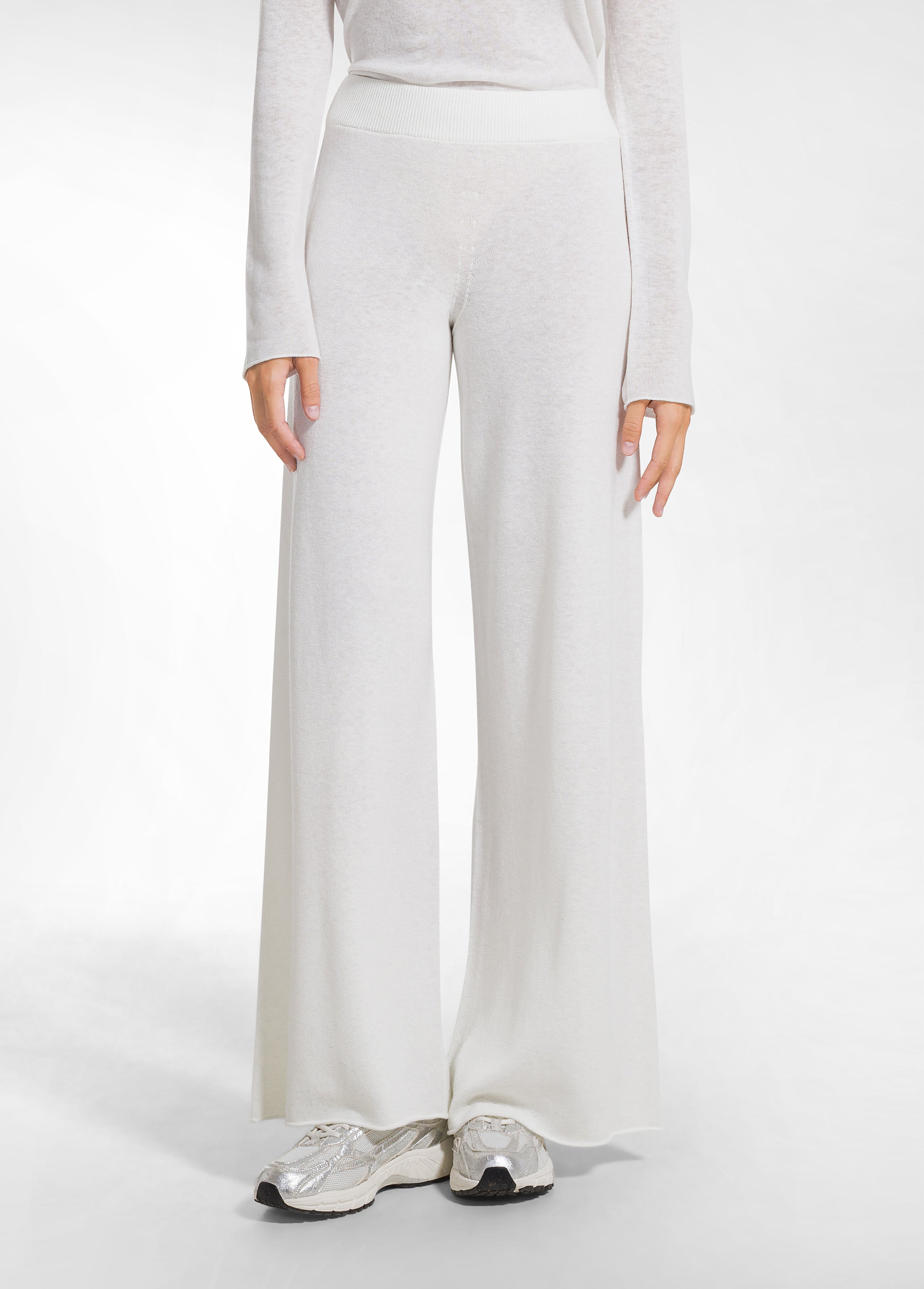 deha-pantaloni-in-lana-leggera-bianchi-gamba-ampia-d52716 image 2