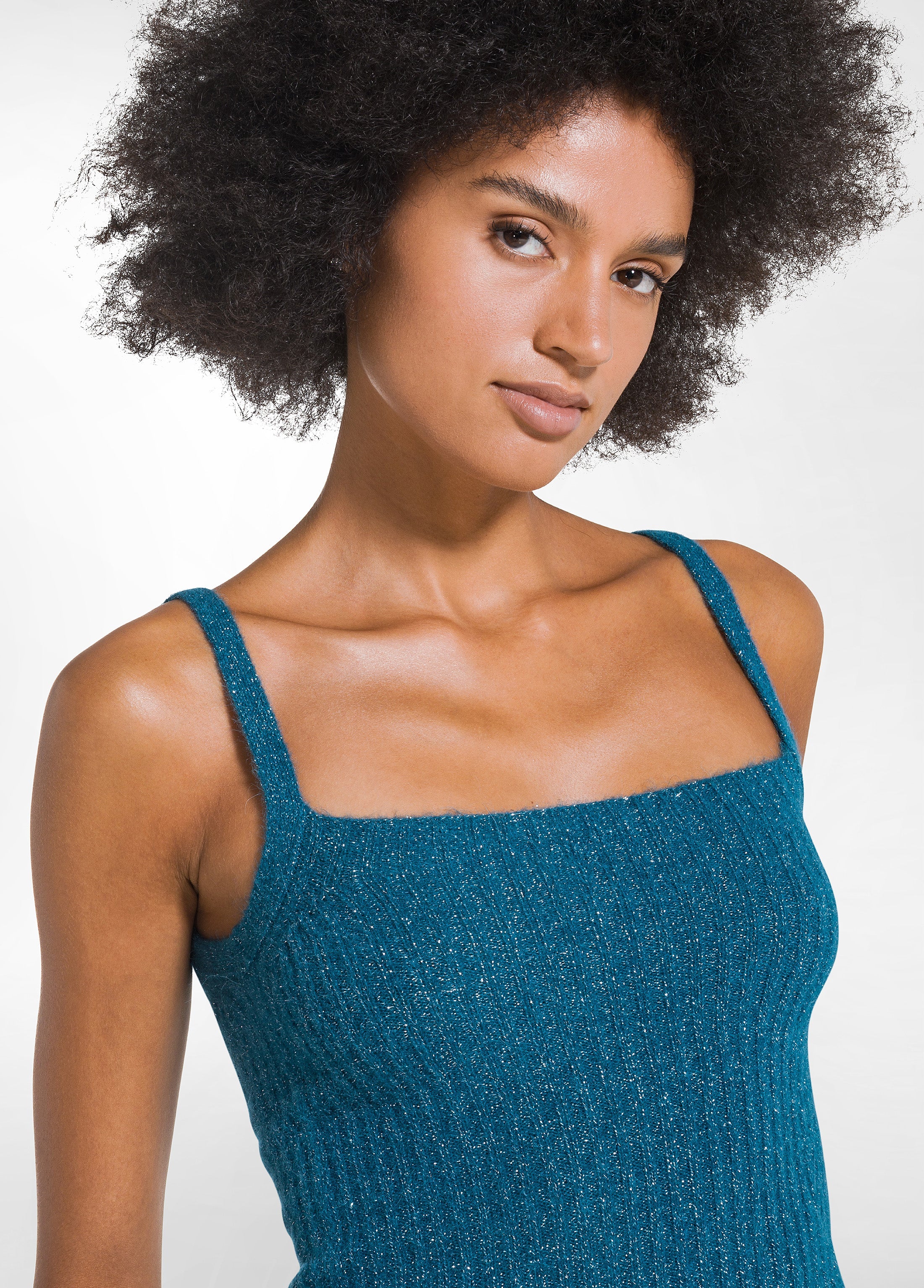 deha-top-in-maglia-lurex-verde-top-aderente-spalline-sottili image 3