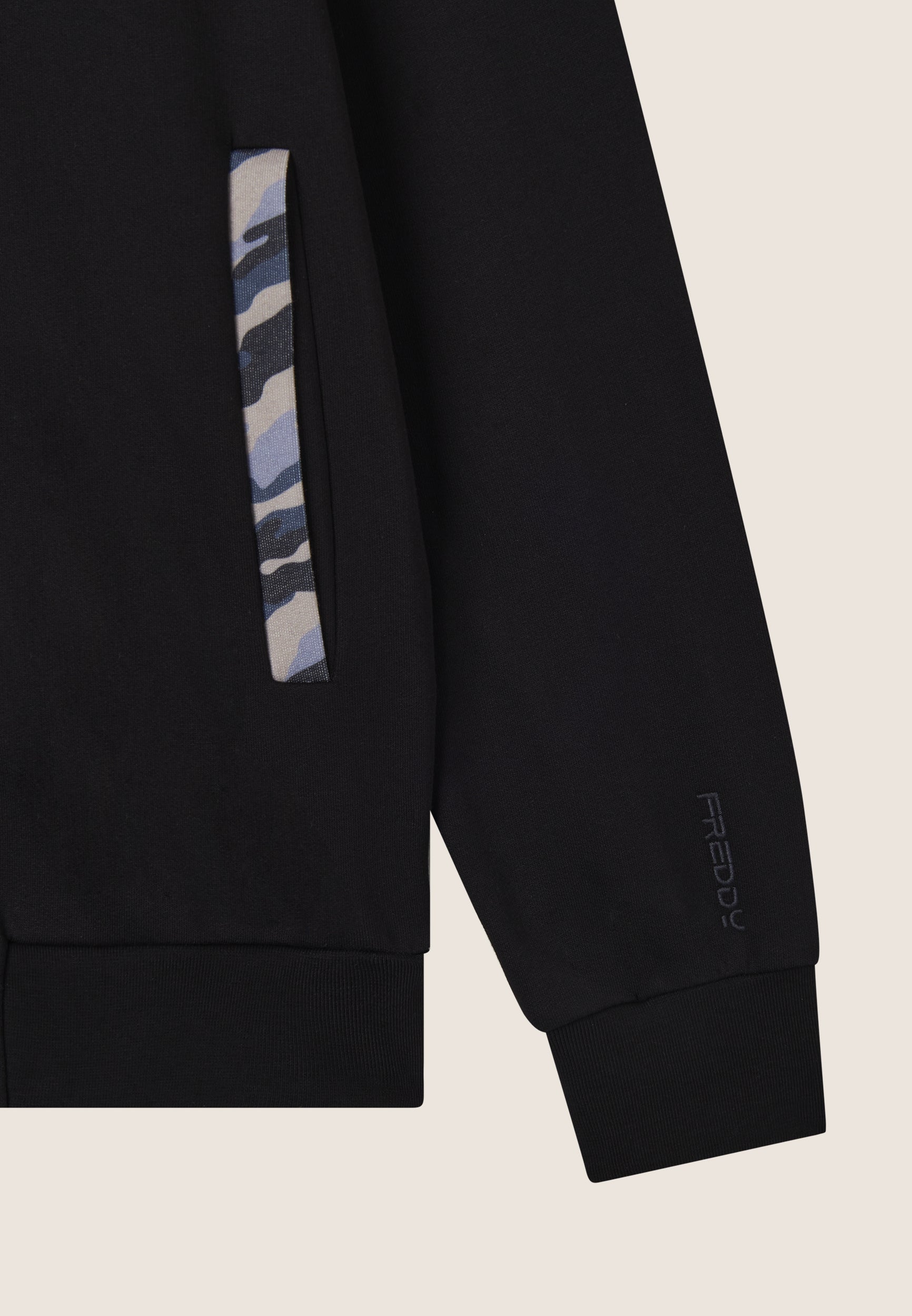 freddy-felpa-uomo-zip-collo-alto-con-dettagli-camouflage image 3