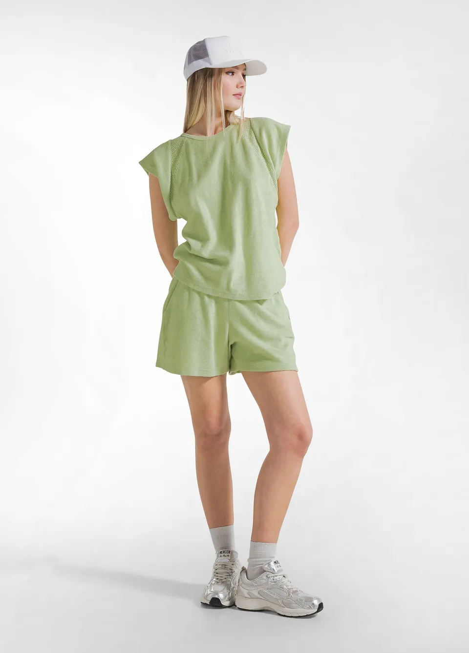 deha-shorts-in-felpa-french-terry-giallo image 1