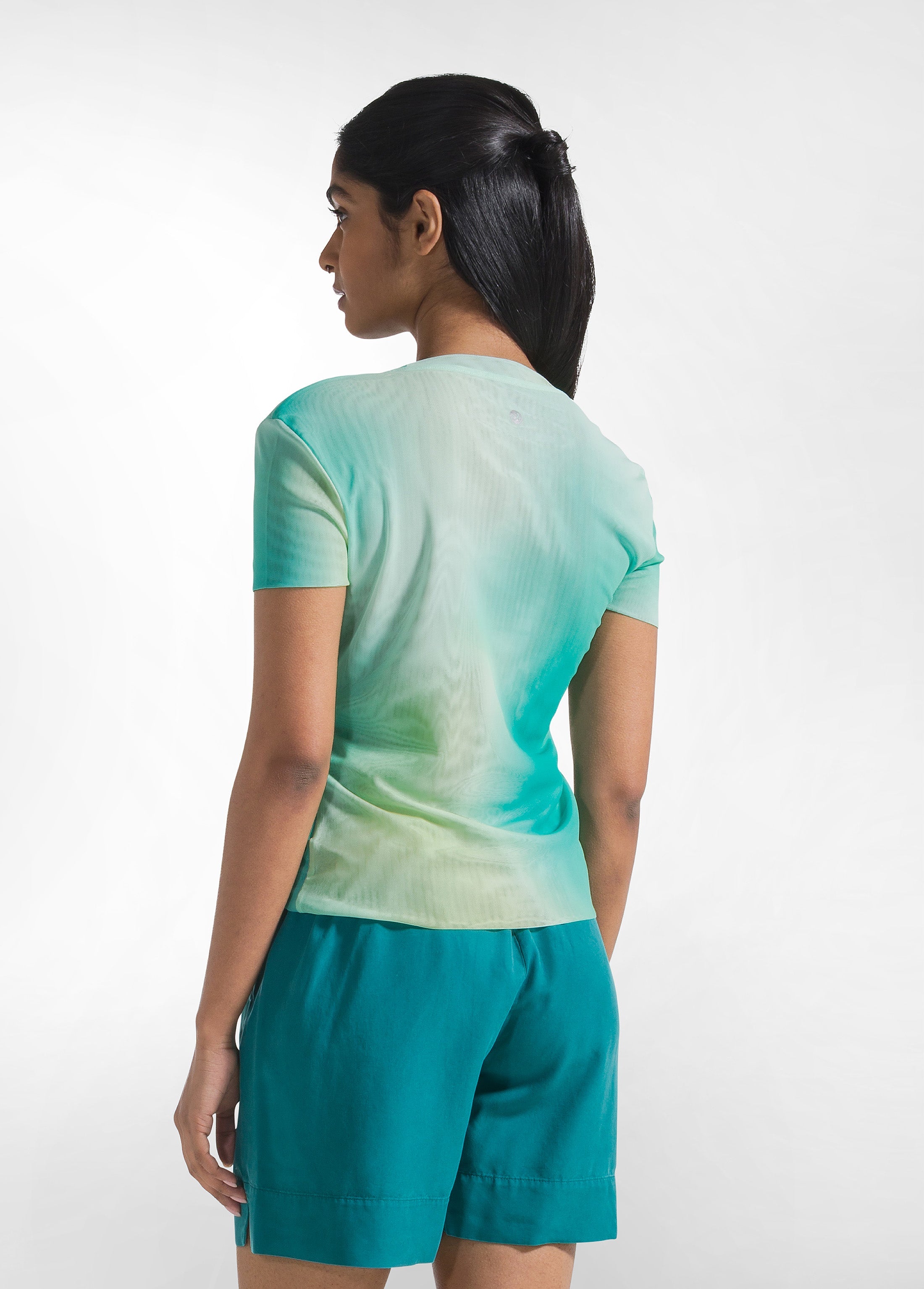 deha-t-shirt-plissettata-doppio-strato-tulle-allover-blu-t-shirt-glam image 2