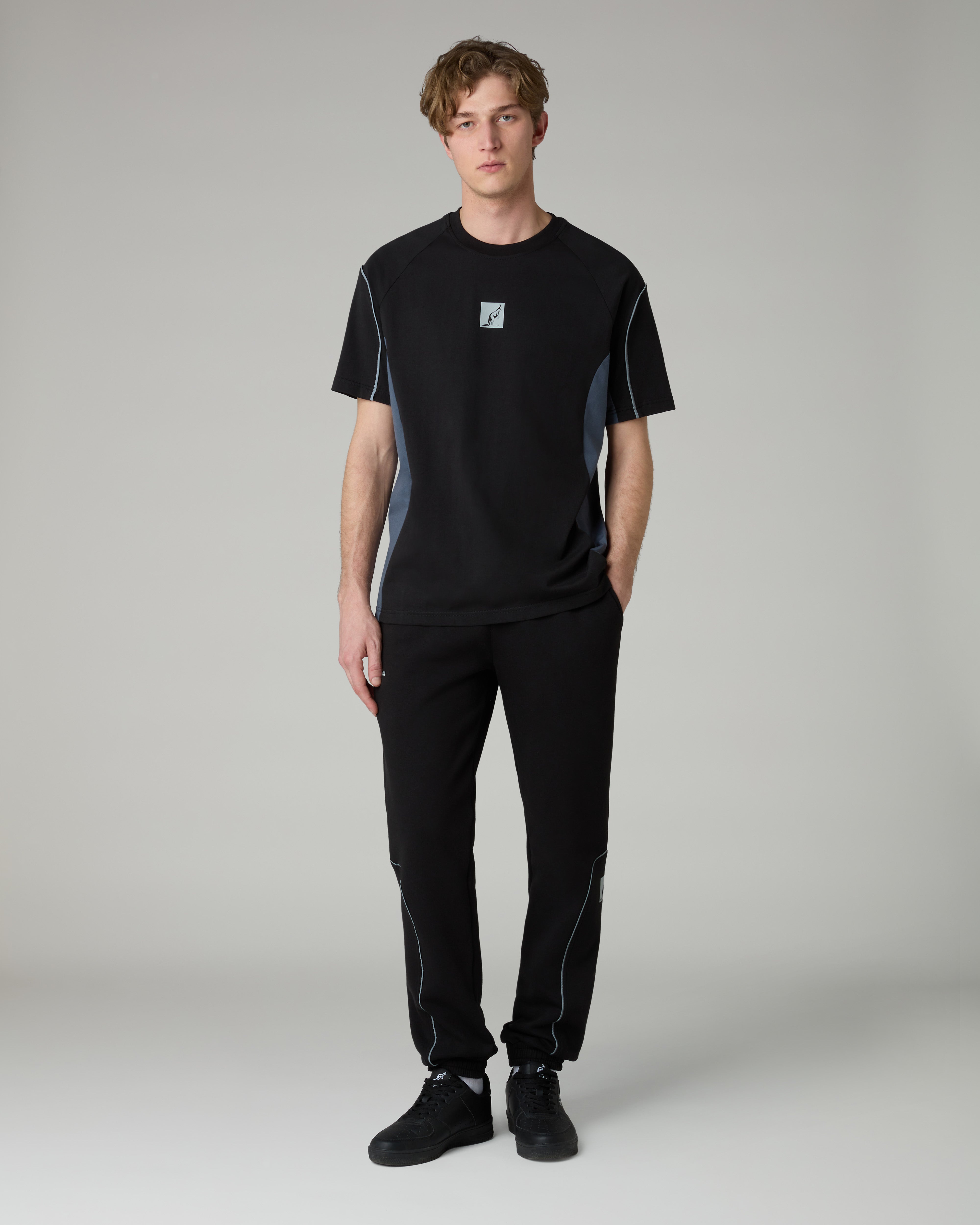 australian-nocturna-t-shirt-cotone-regular-fit-nero-made-in-italy image 2