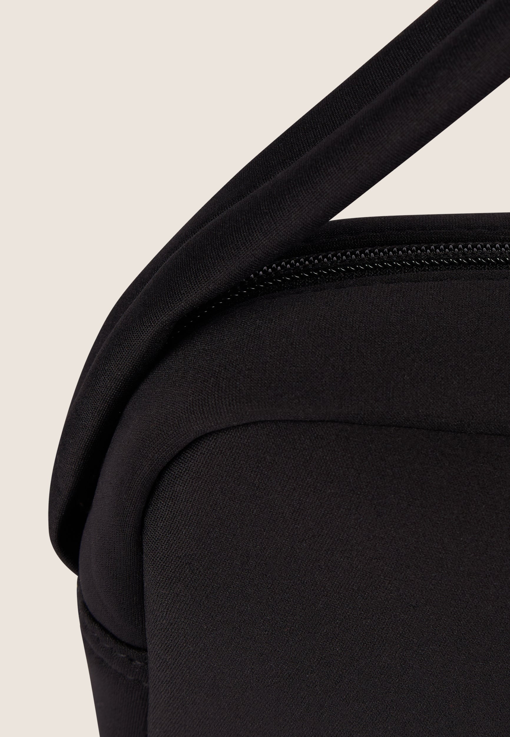 freddy-borsa-a-spalla-in-neoprene-con-logo-in-strass image 4