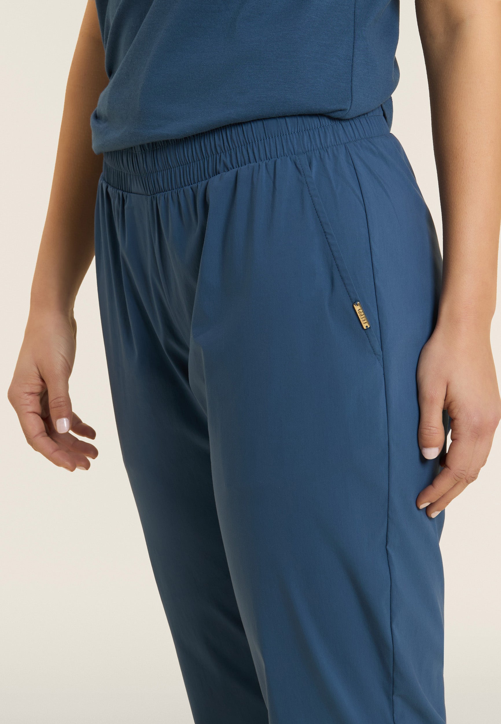 freddy-pantaloni-cropped-carota-popeline-elasticizzato-donna image 4