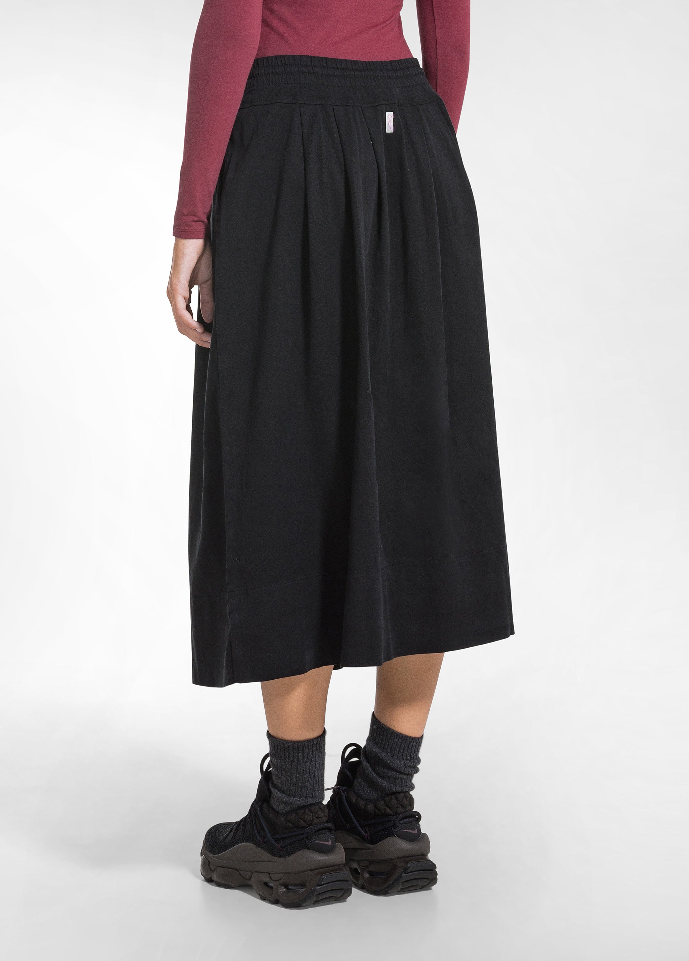 deha-gonna-a-pieghe-in-twill-lyocell-nero image 3