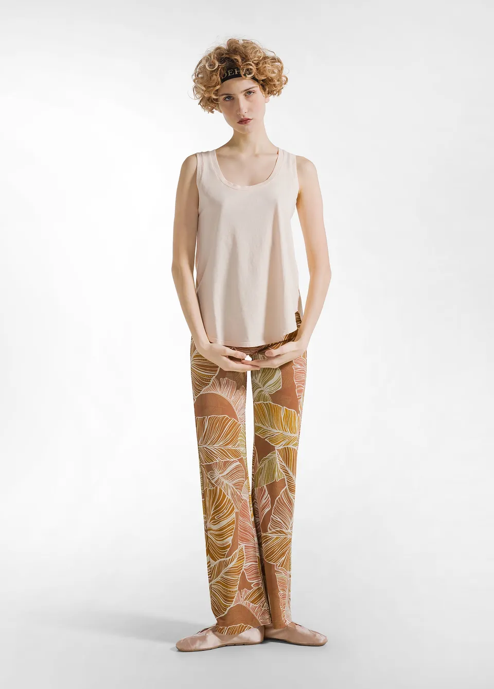 deha-pantalone-fluido-in-viscosa-stampata-marrone image 1