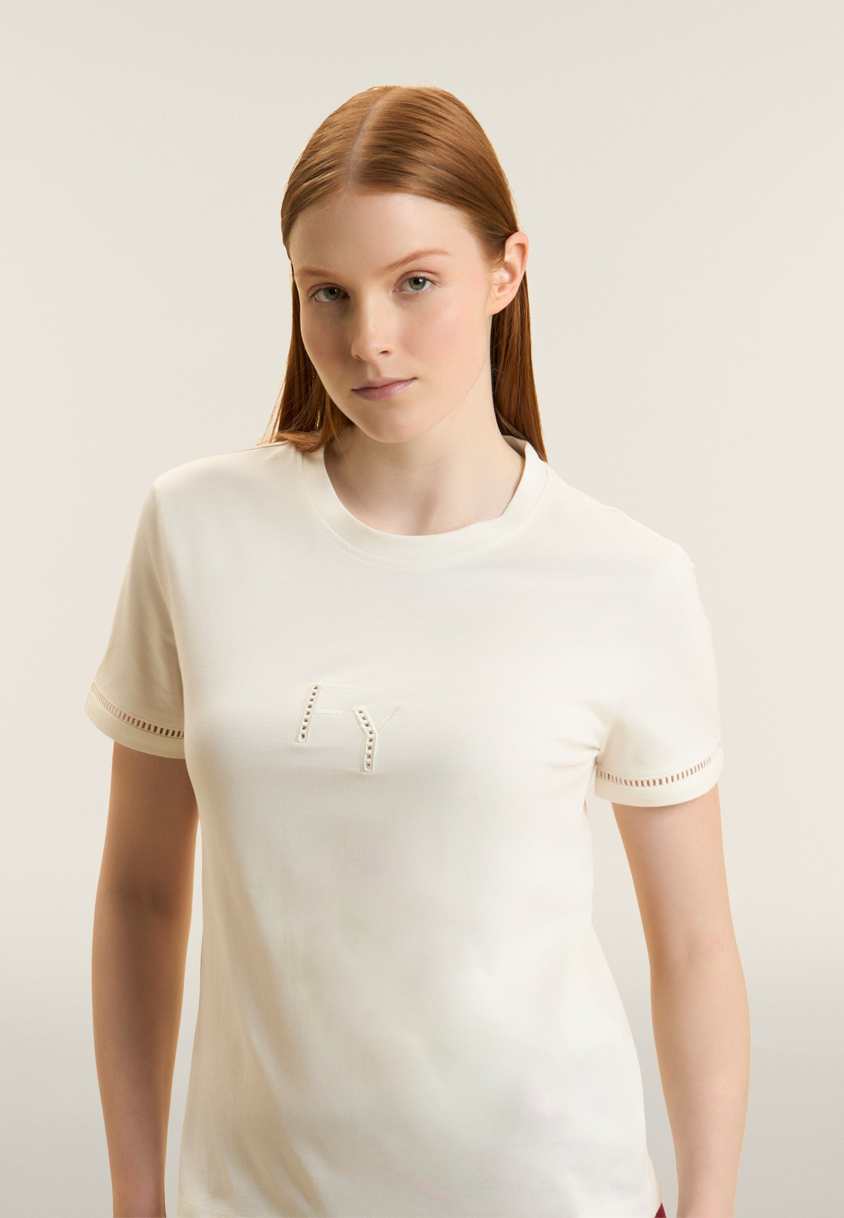 freddy-t-shirt-girocollo-donna-in-cotone-con-ricamo-traforato-logo image 4