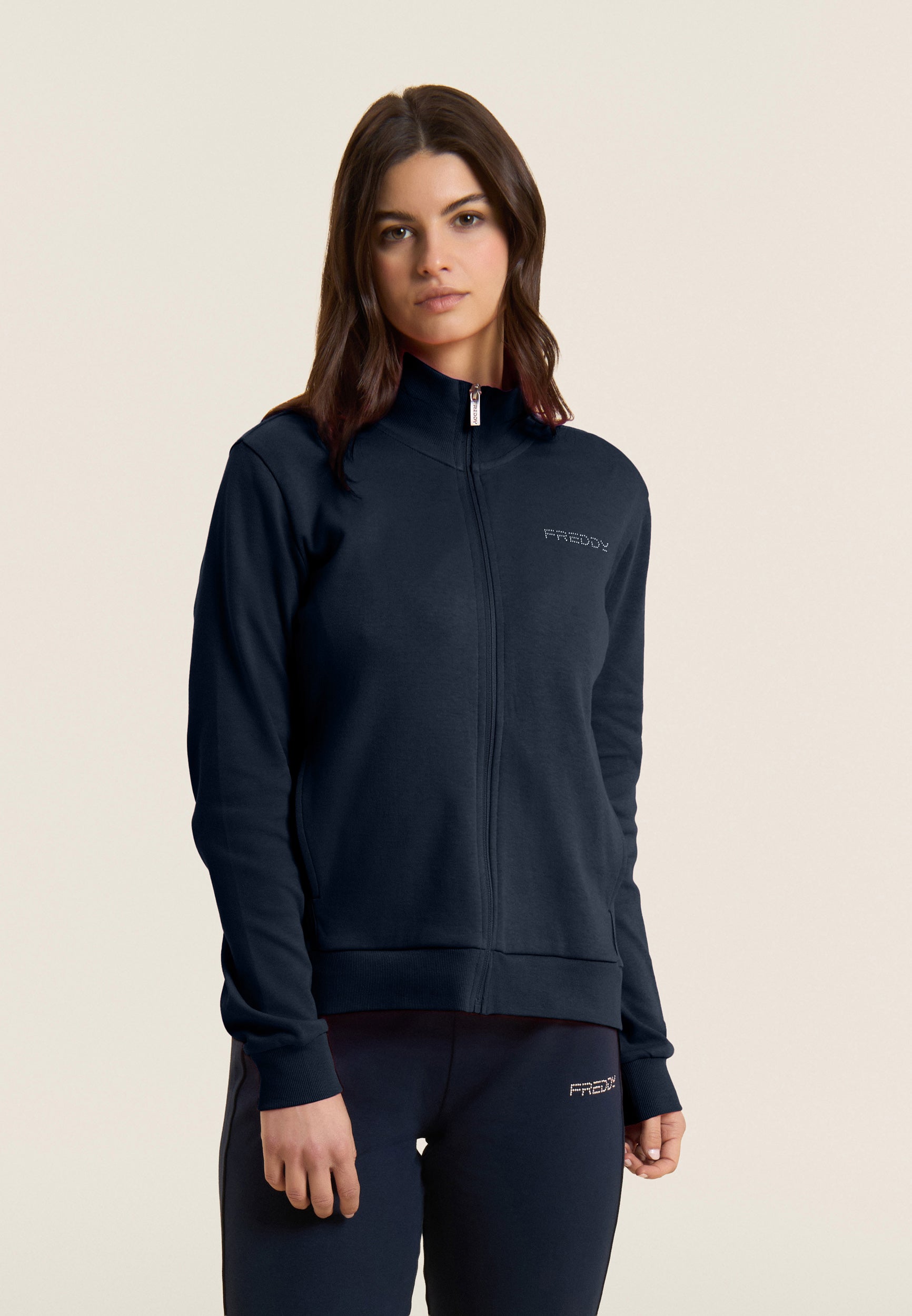 freddy-tuta-donna-con-zip-collo-alto-logo-perline-rosa image 2