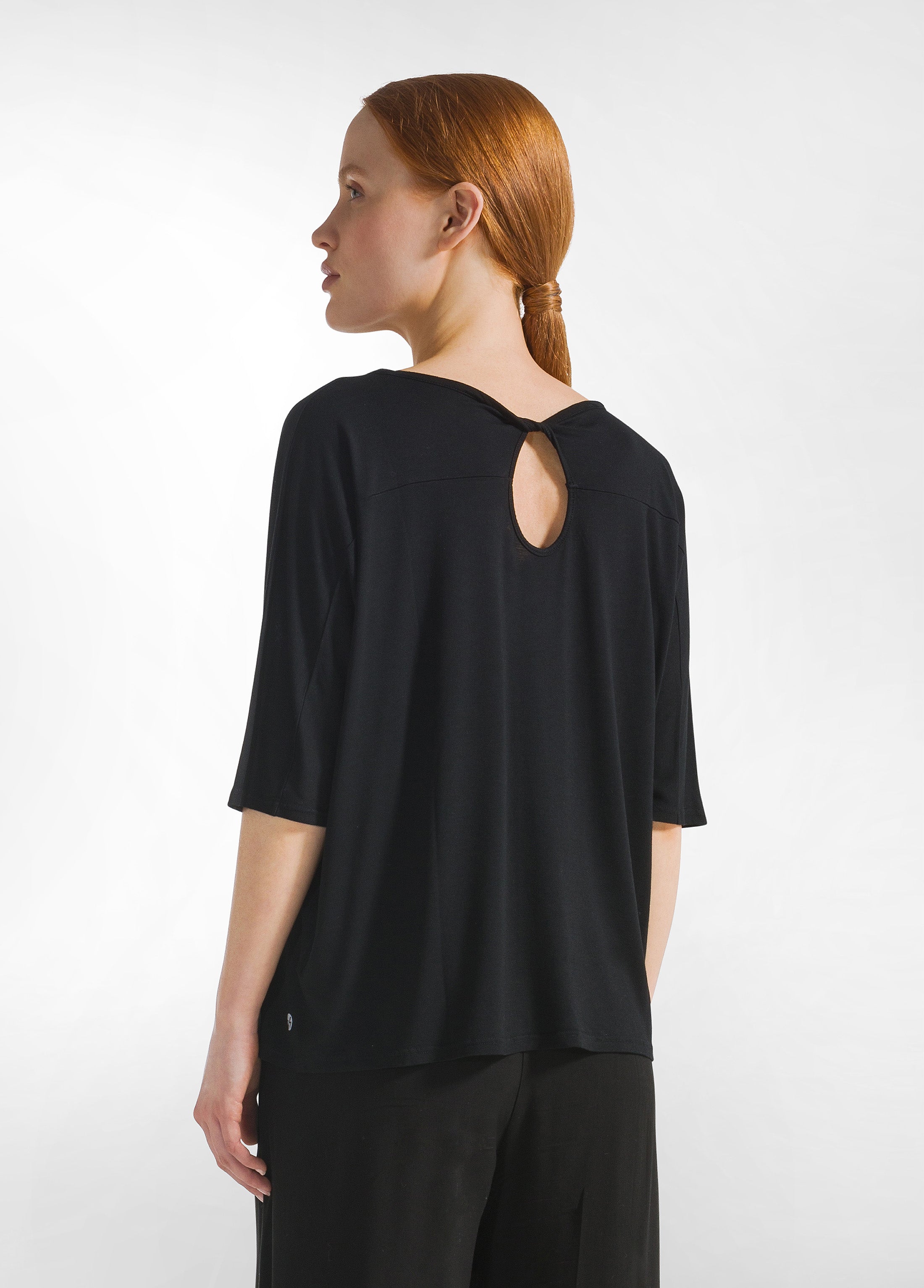 deha-t-shirt-fluida-in-viscosa-nera image 6