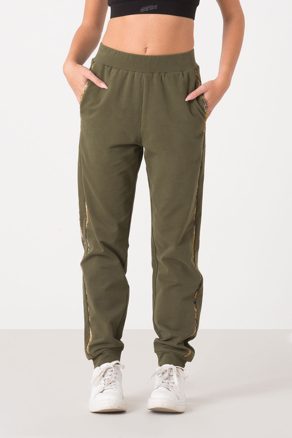 dimensione-danza-pantalone-felpa-stretch-cotone-modal-con-bande-animalier image 1