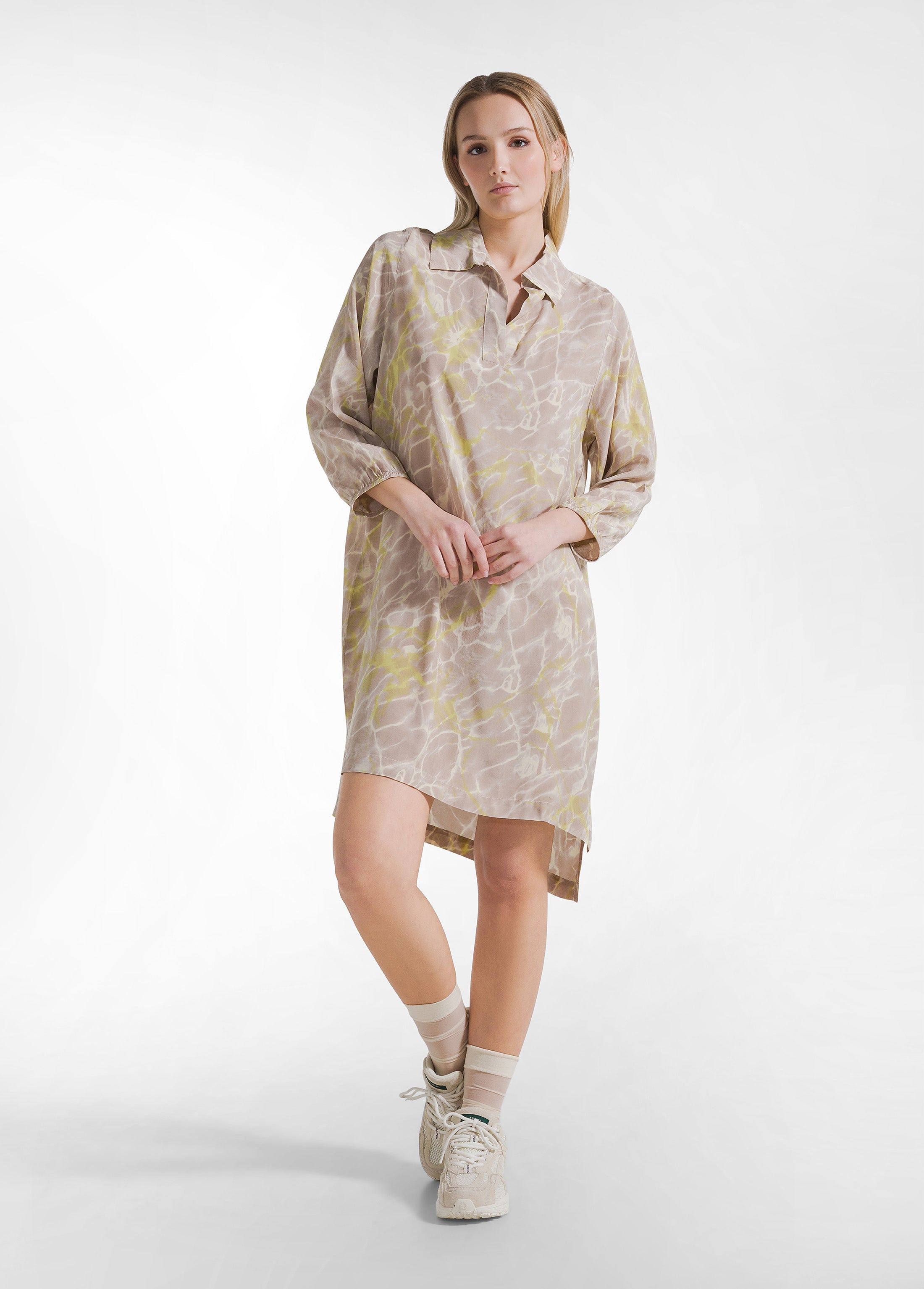 deha-abito-chemisier-in-viscosa-habutai-allover-beige image 2