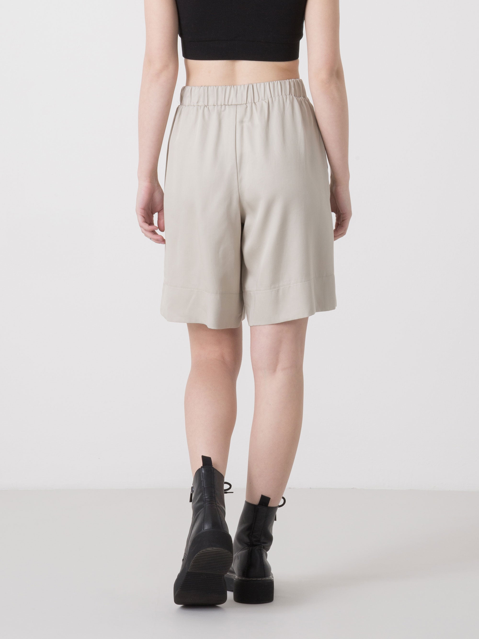 dimensione-danza-shorts-donna-in-maglia-dal-taglio-essenziale image 8