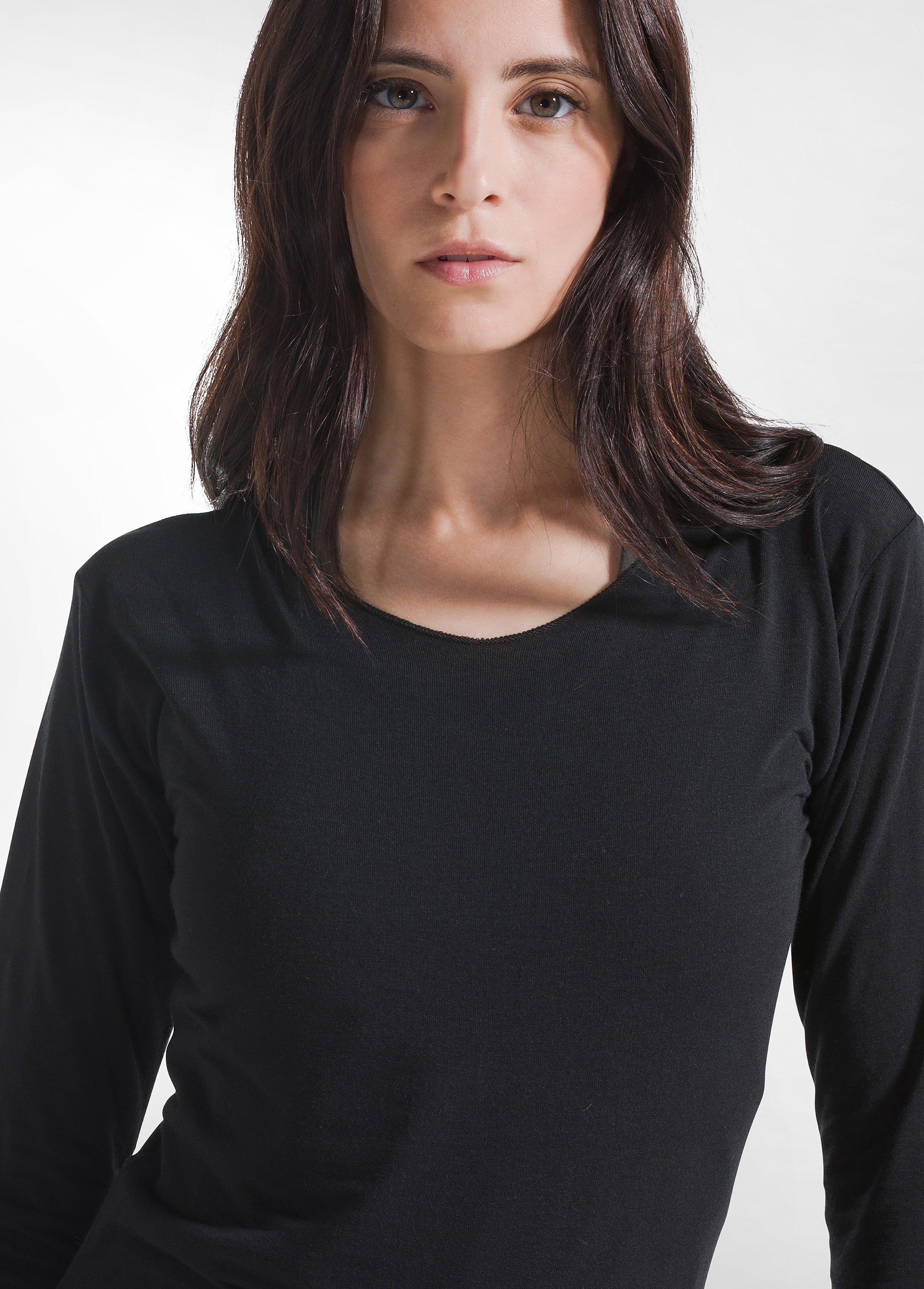 deha-t-shirt-a-manica-lunga-in-misto-cashmere-nero image 3
